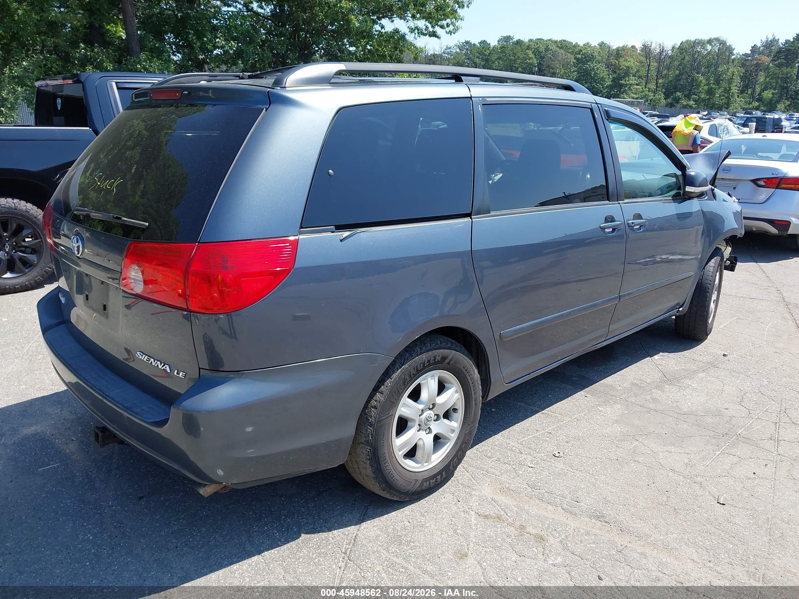 2009 Toyota Sienna Le Серый vin: 5TDZK23C29S245153