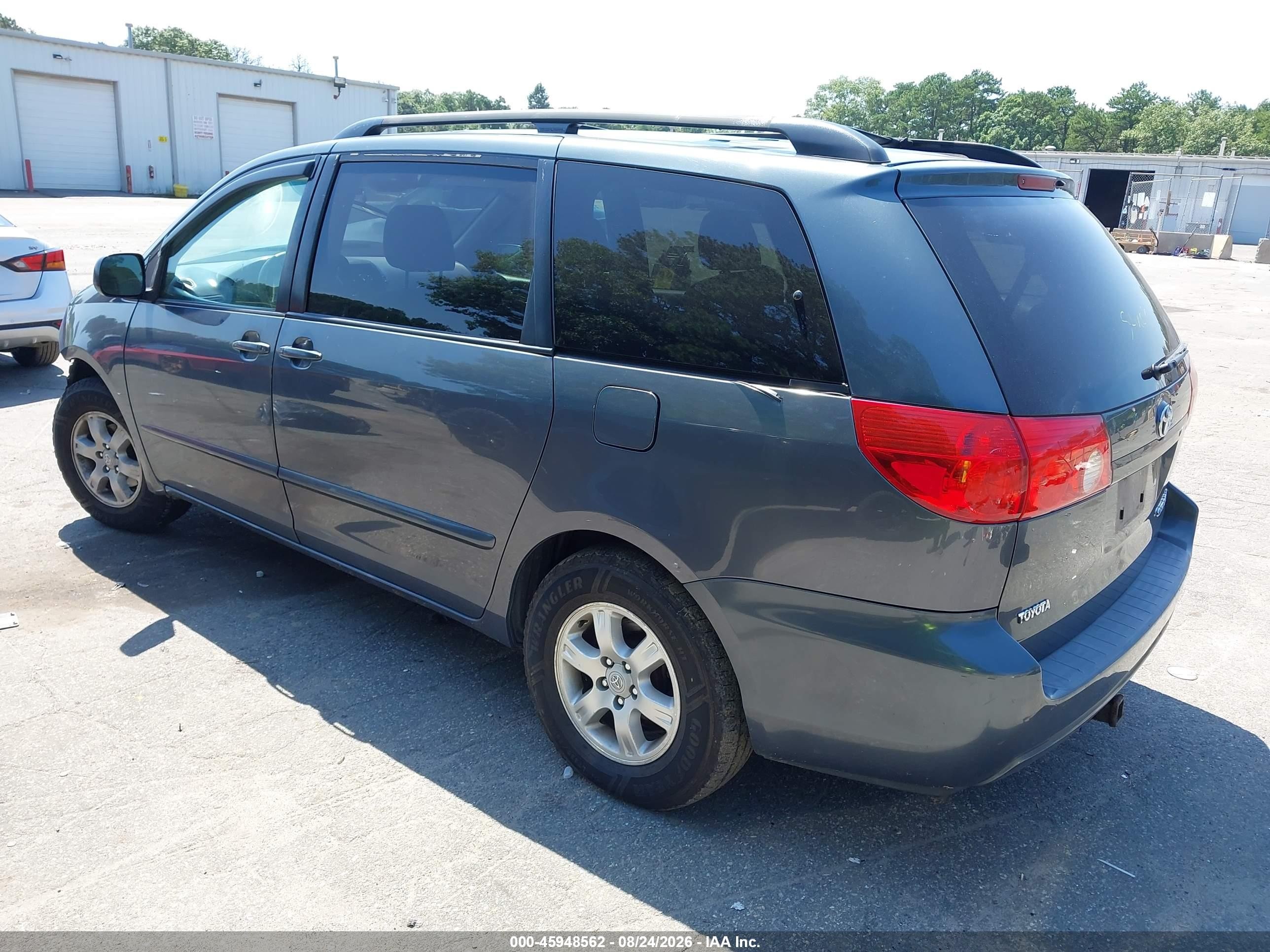 2009 Toyota Sienna Le Серый vin: 5TDZK23C29S245153