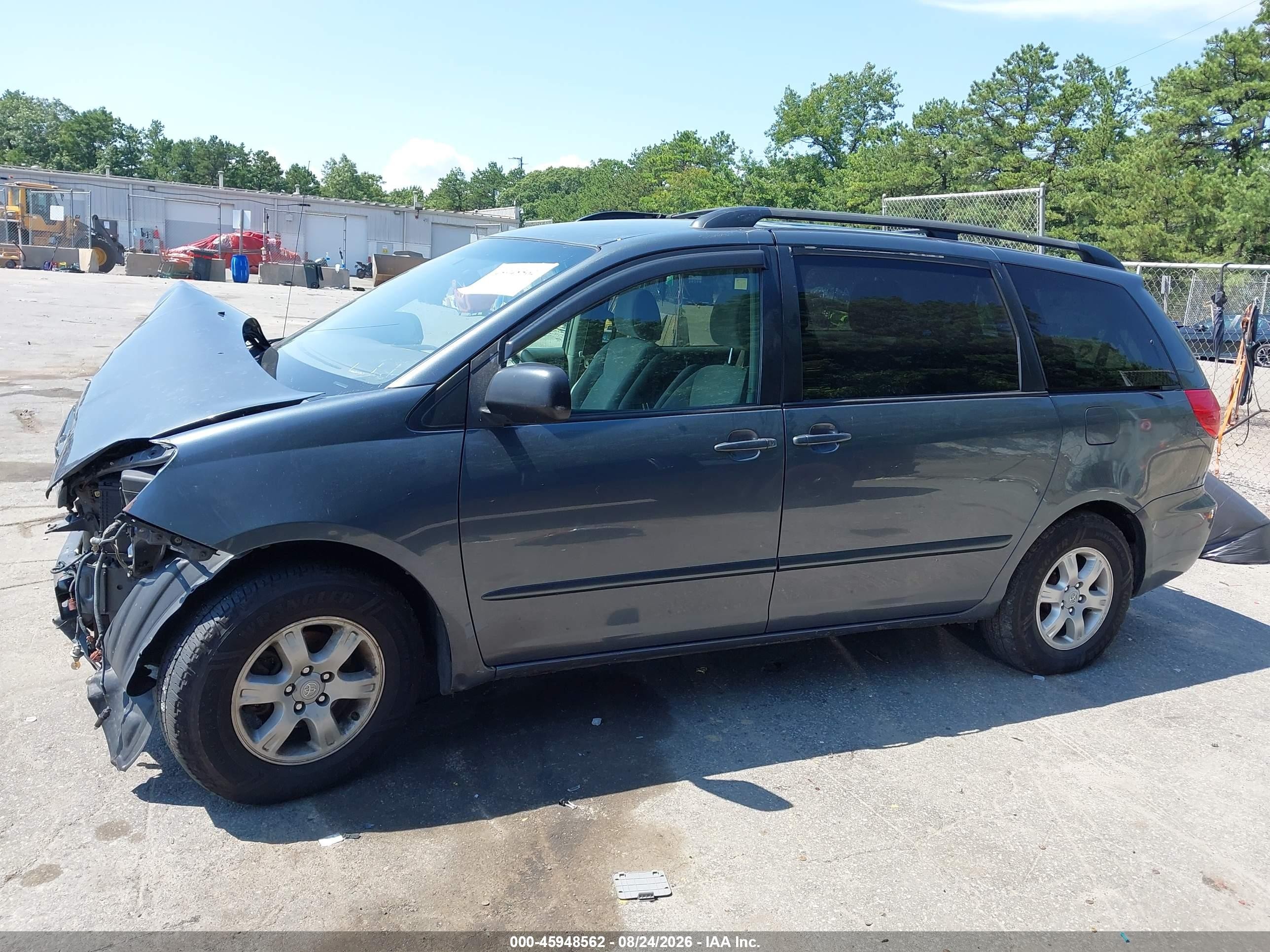 2009 Toyota Sienna Le Серый vin: 5TDZK23C29S245153