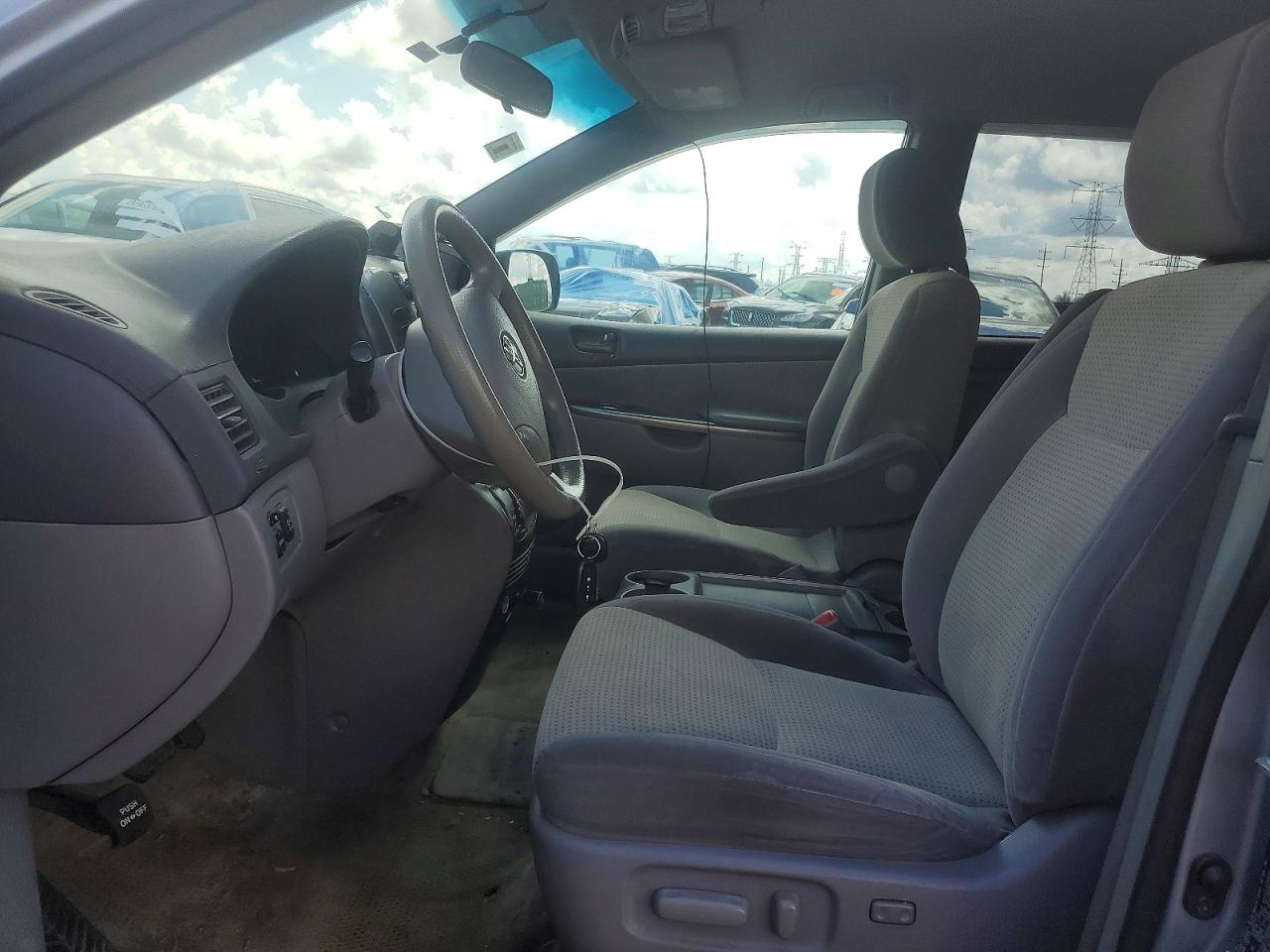 2009 Toyota Sienna Le 8-passenger Синий vin: 5TDZK23C29S276161