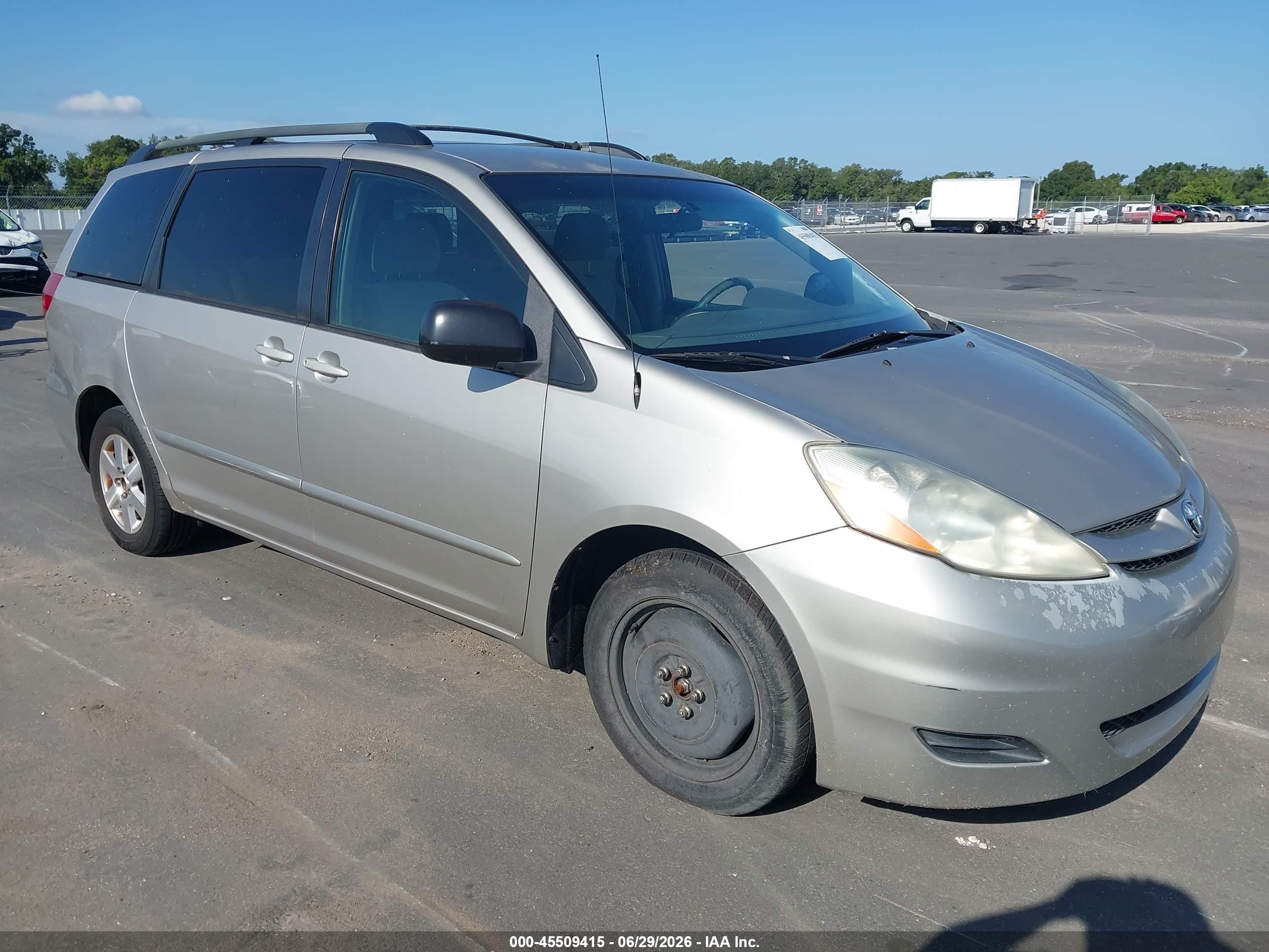 2007 Toyota Sienna Le Серый vin: 5TDZK23C37S062518