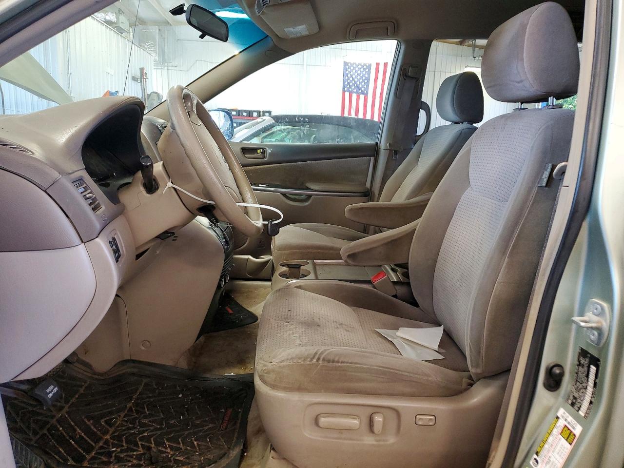 2007 Toyota Sienna Le 7-passenger Зеленый vin: 5TDZK23C37S063815