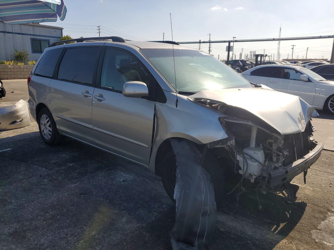 2007 Toyota Sienna Le 8-passenger Gray vin: 5TDZK23C37S082929