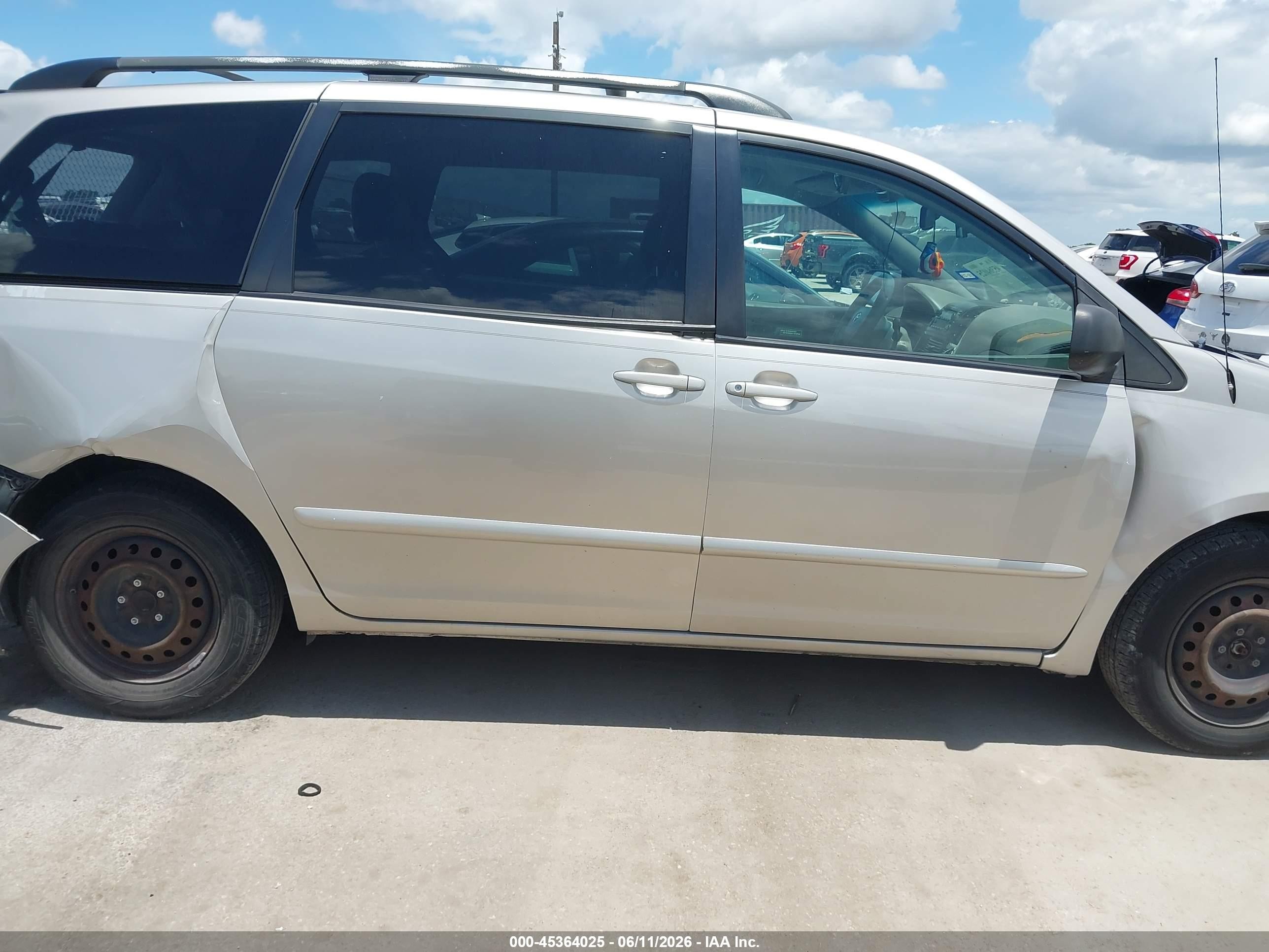 2008 Toyota Sienna Le Gold vin: 5TDZK23C38S103814
