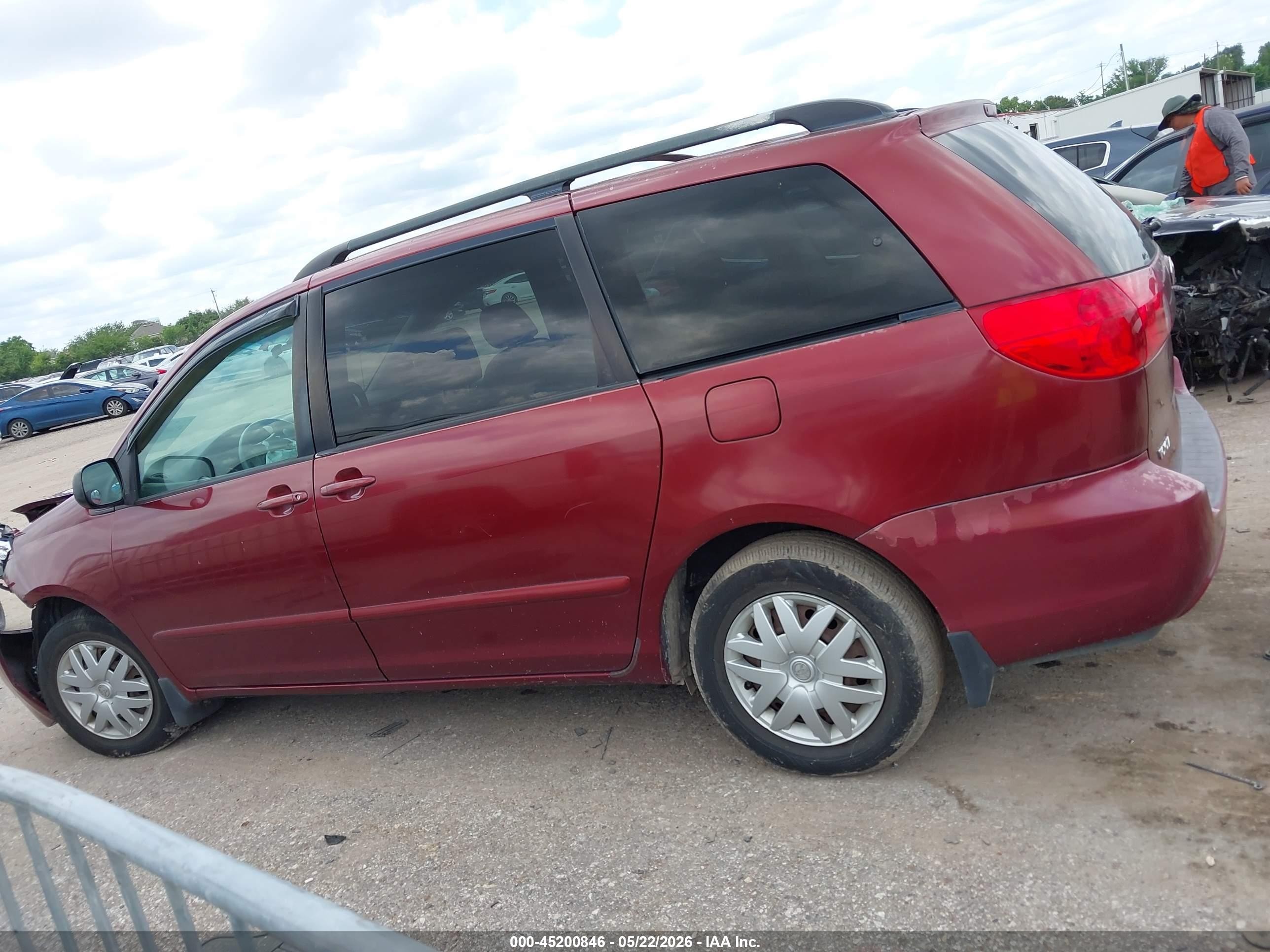 2008 Toyota Sienna Le Burgundy vin: 5TDZK23C38S116028