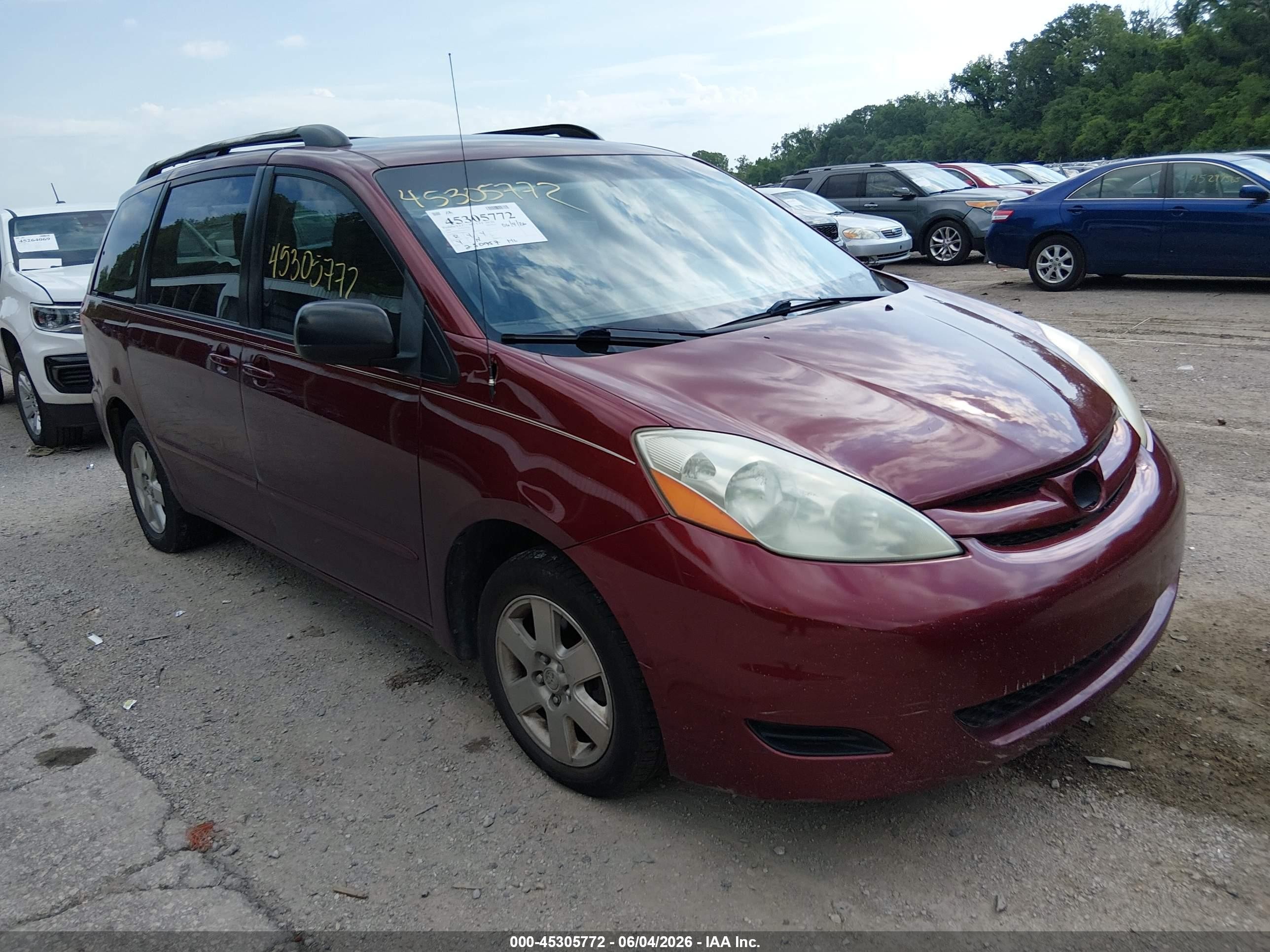 2008 Toyota Sienna Ce/le Red vin: 5TDZK23C38S133721