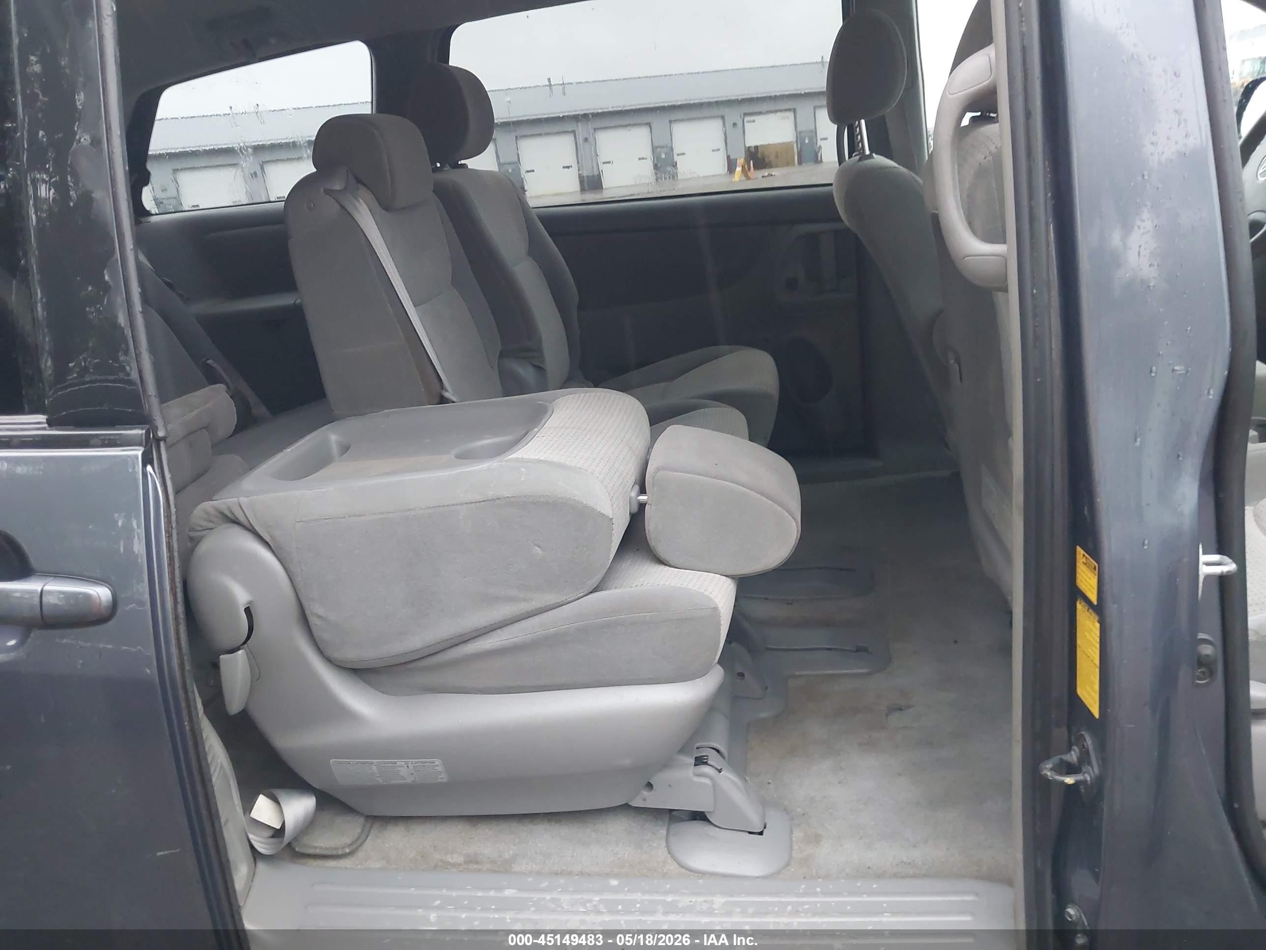 2008 Toyota Sienna Le Blue vin: 5TDZK23C38S135355