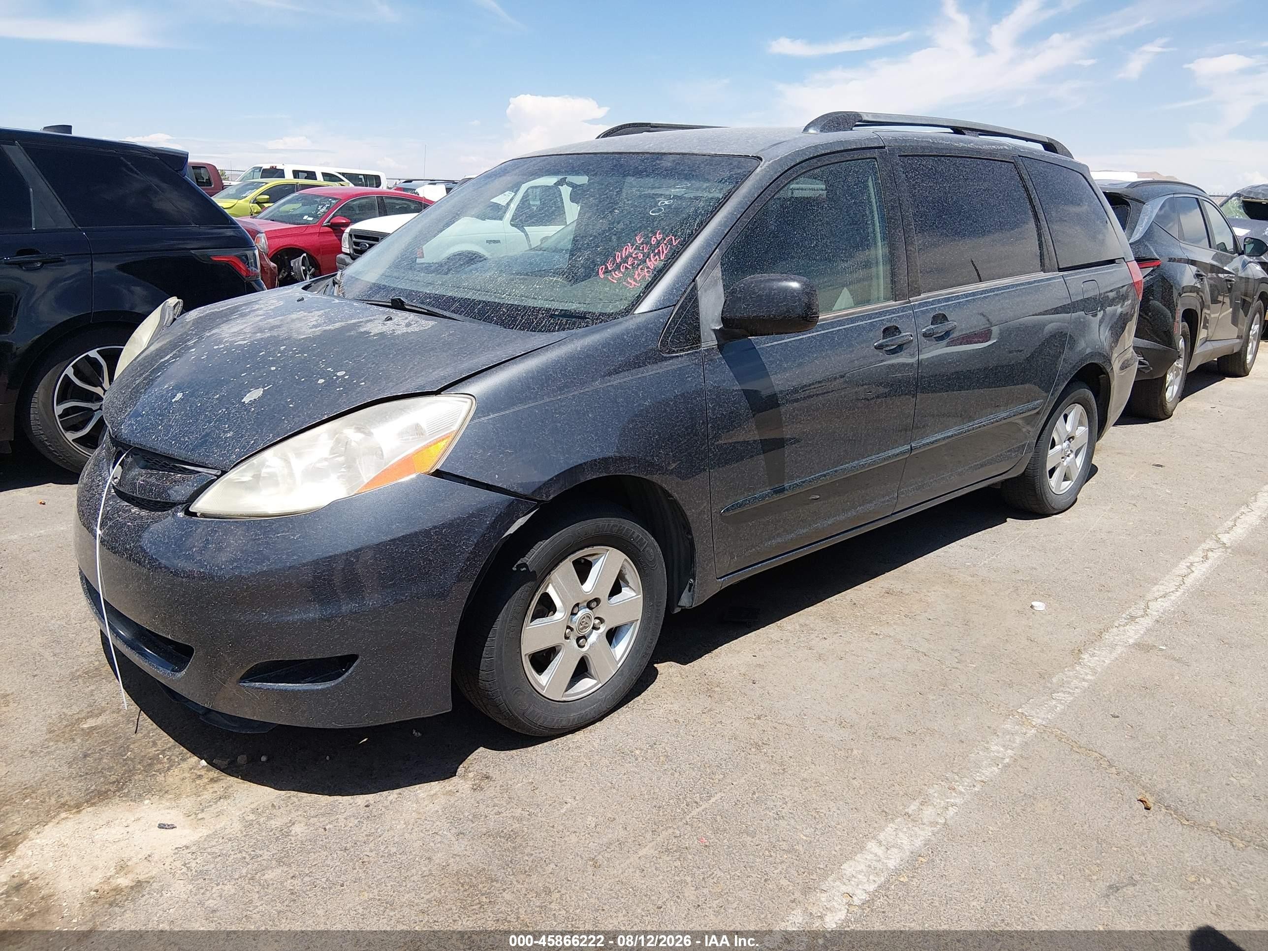 2008 Toyota Sienna Le Gray vin: 5TDZK23C38S145478
