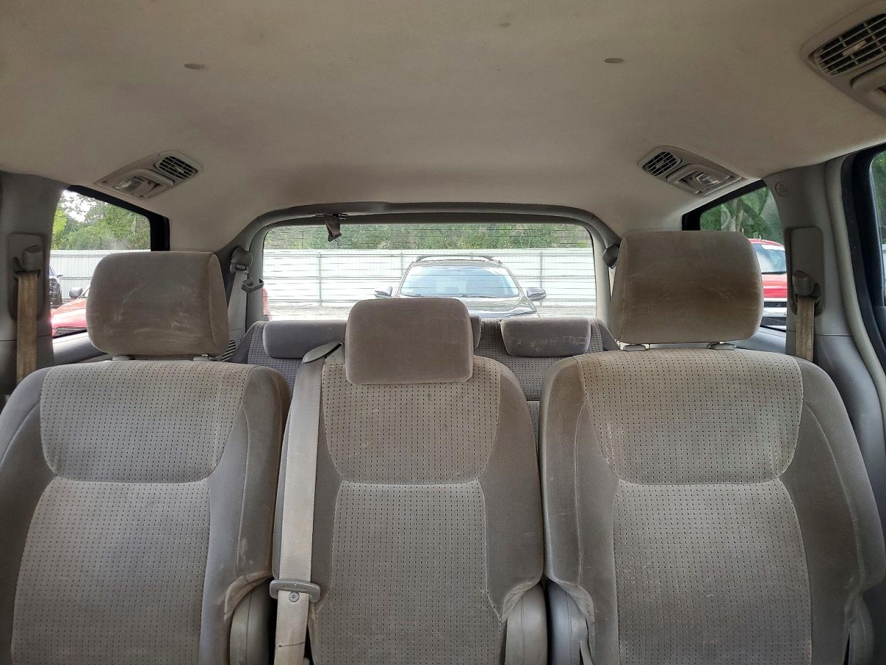 2008 Toyota Sienna Le 8-passenger Silver vin: 5TDZK23C38S199864