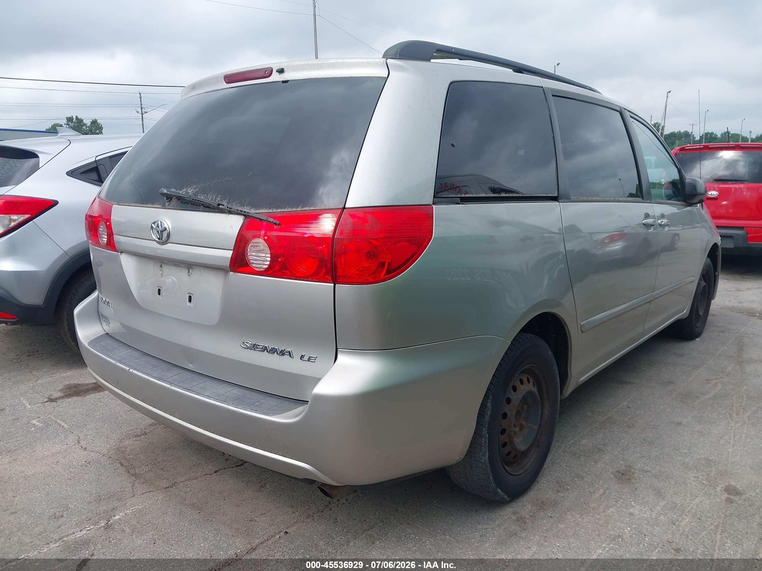 2008 Toyota Sienna Le Silver vin: 5TDZK23C38S211317