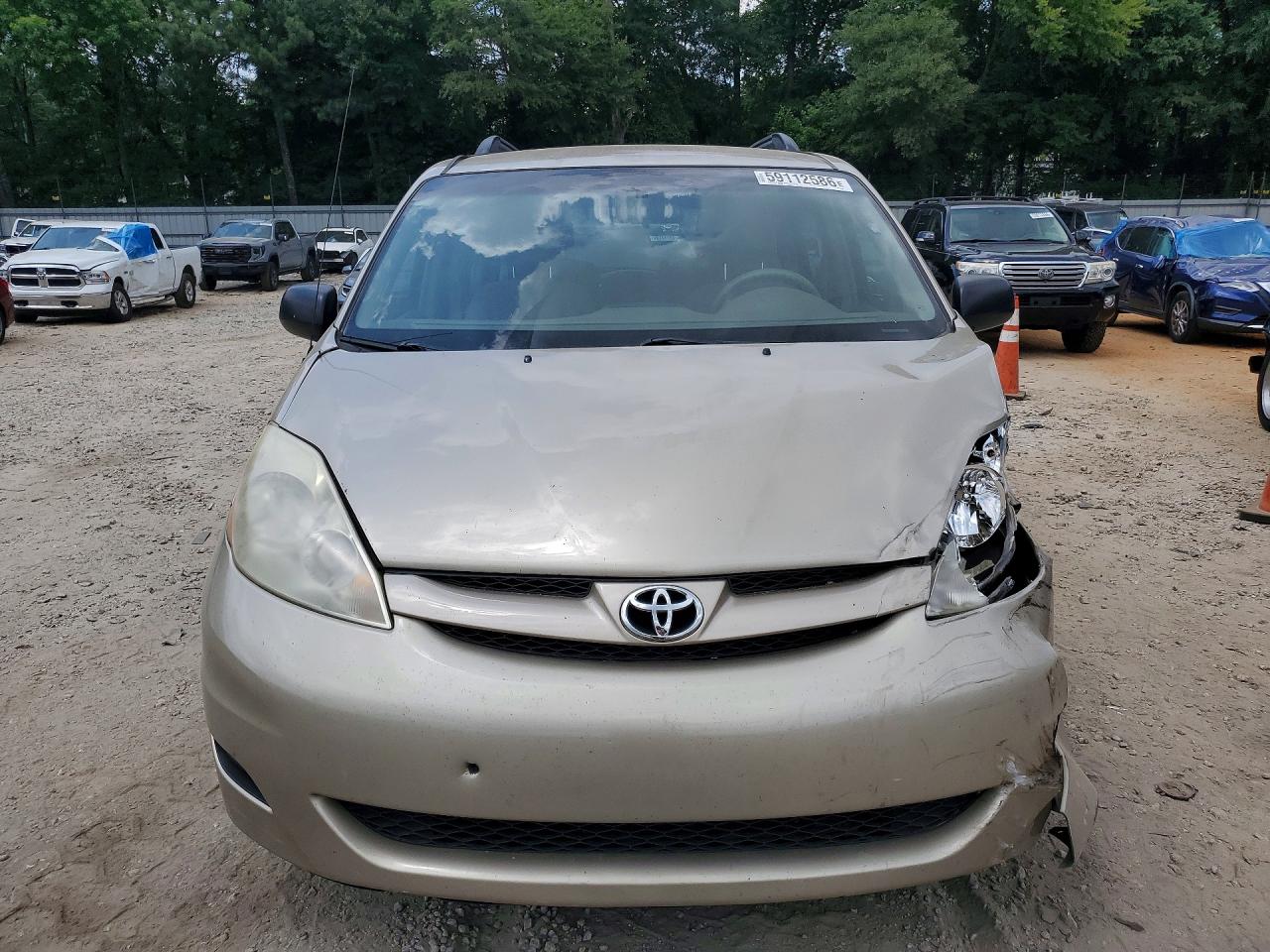 2008 Toyota Sienna Ce 7-passenger Gold vin: 5TDZK23C38S221992