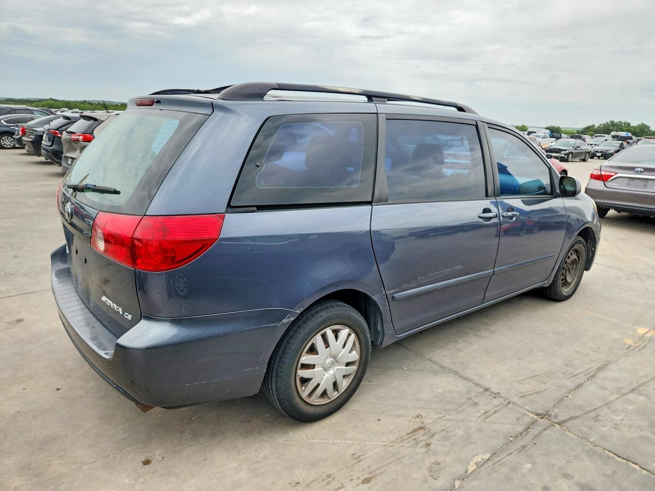 2009 Toyota Sienna Ce 7-passenger Gray vin: 5TDZK23C39S226014