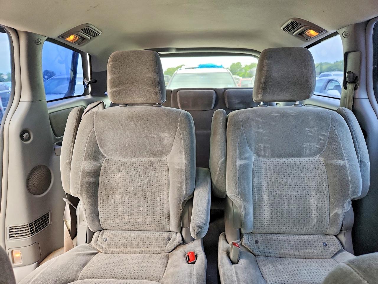 2009 Toyota Sienna Ce 7-passenger Gray vin: 5TDZK23C39S226014