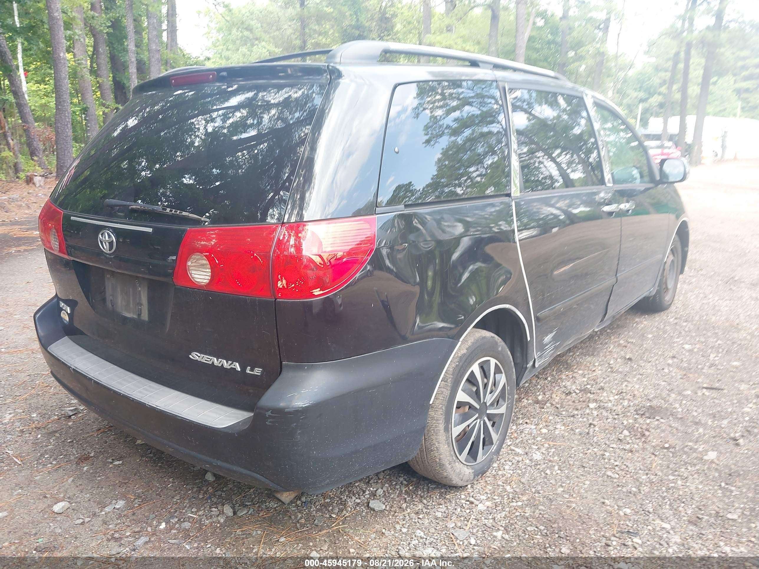 2009 Toyota Sienna Le Black vin: 5TDZK23C39S247607