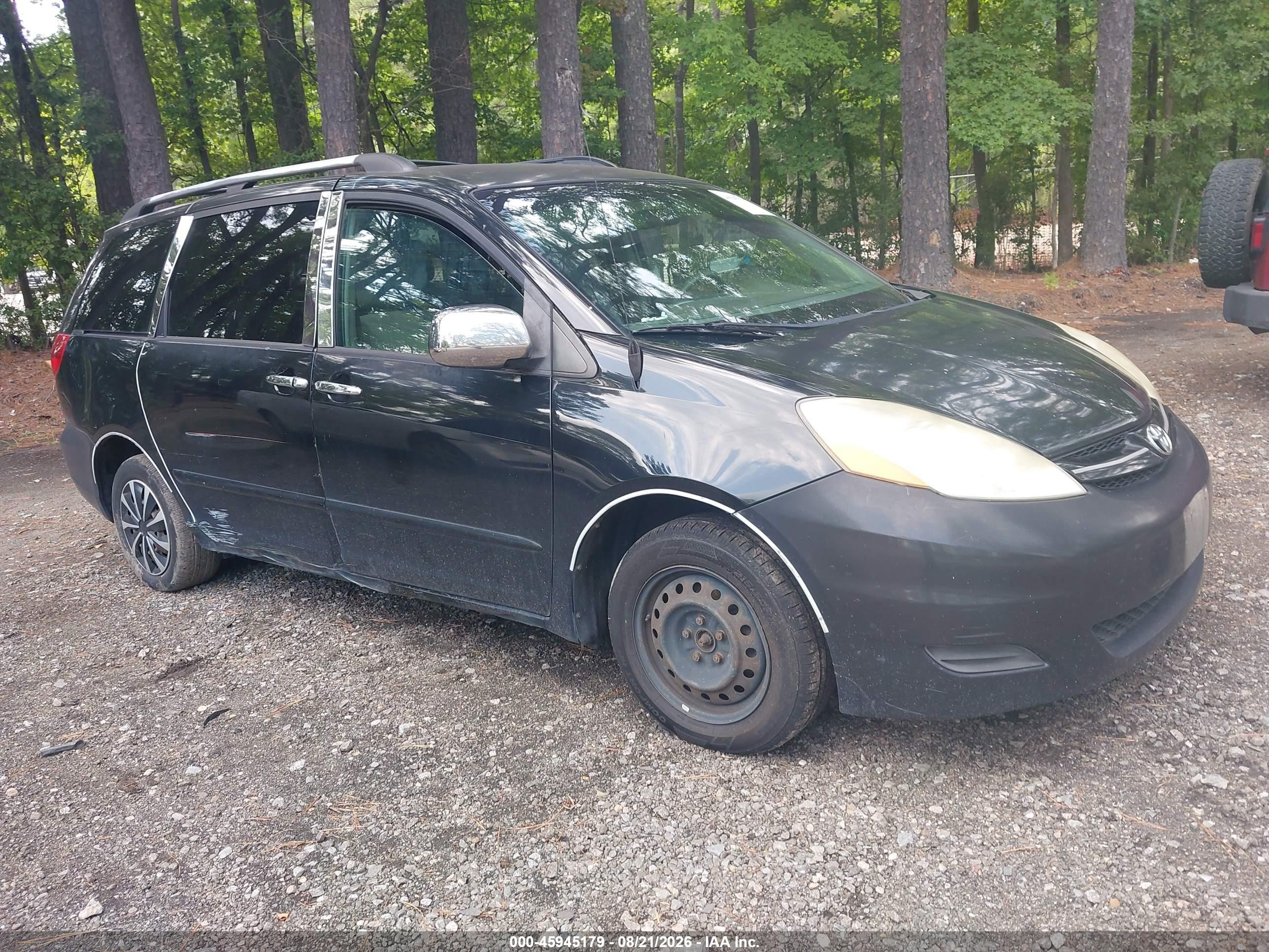 2009 Toyota Sienna Le Black vin: 5TDZK23C39S247607