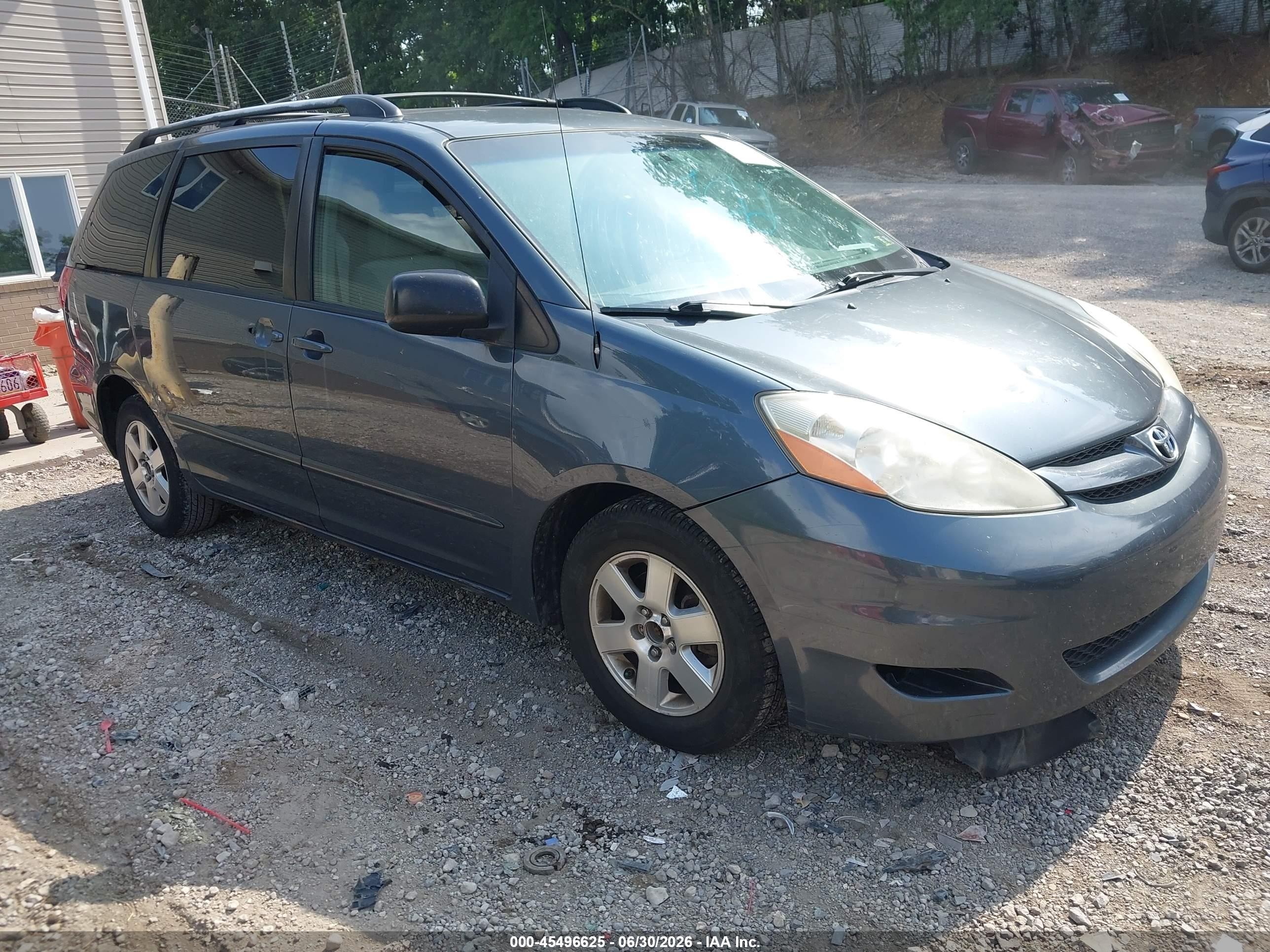 2009 Toyota Sienna Le Gray vin: 5TDZK23C39S254427