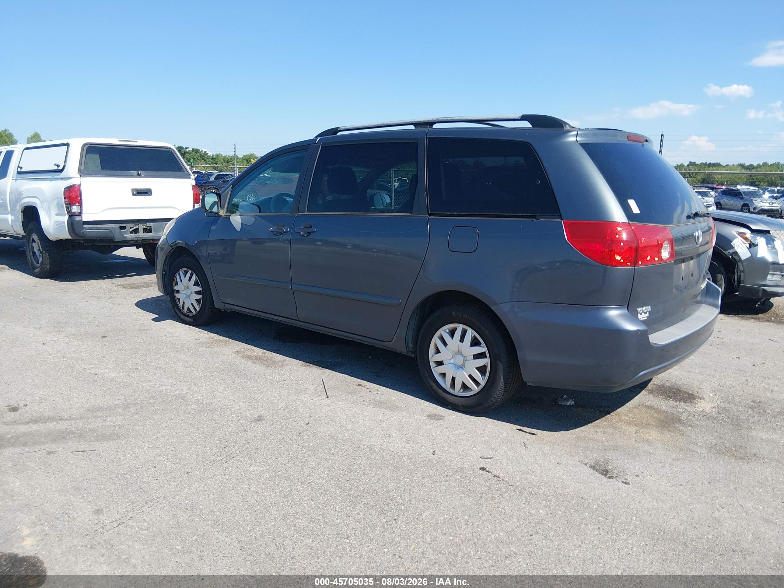 2009 Toyota Sienna Le Dark Blue vin: 5TDZK23C39S255755