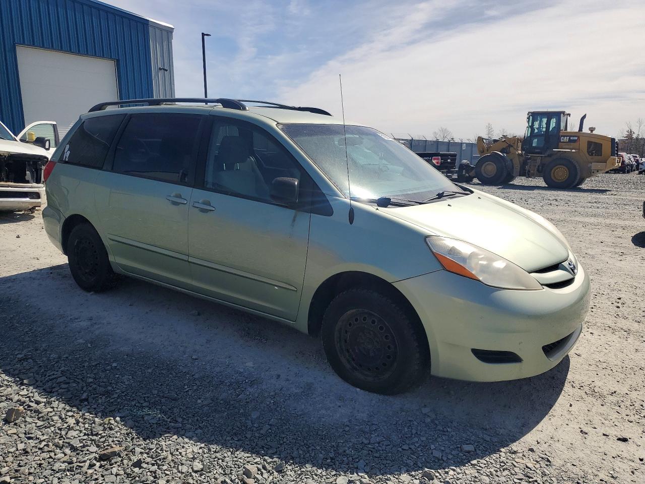 2009 Toyota Sienna Le 8-passenger Green vin: 5TDZK23C39S266691