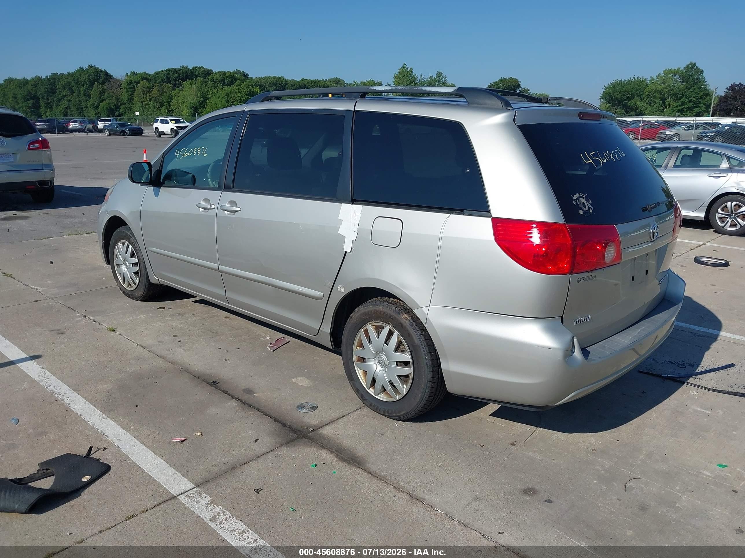 2009 Toyota Sienna Le Silver vin: 5TDZK23C39S267873