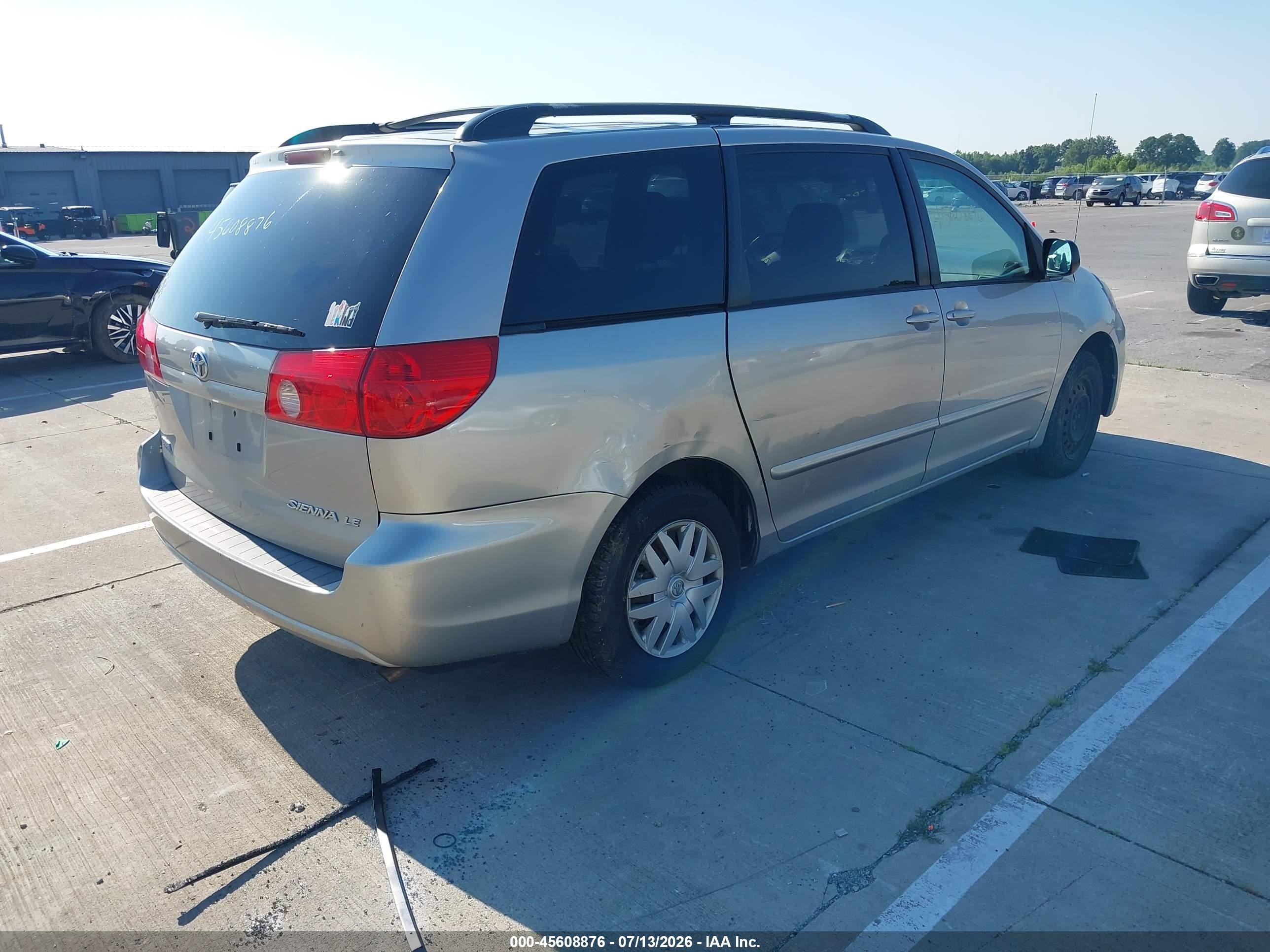2009 Toyota Sienna Le Silver vin: 5TDZK23C39S267873