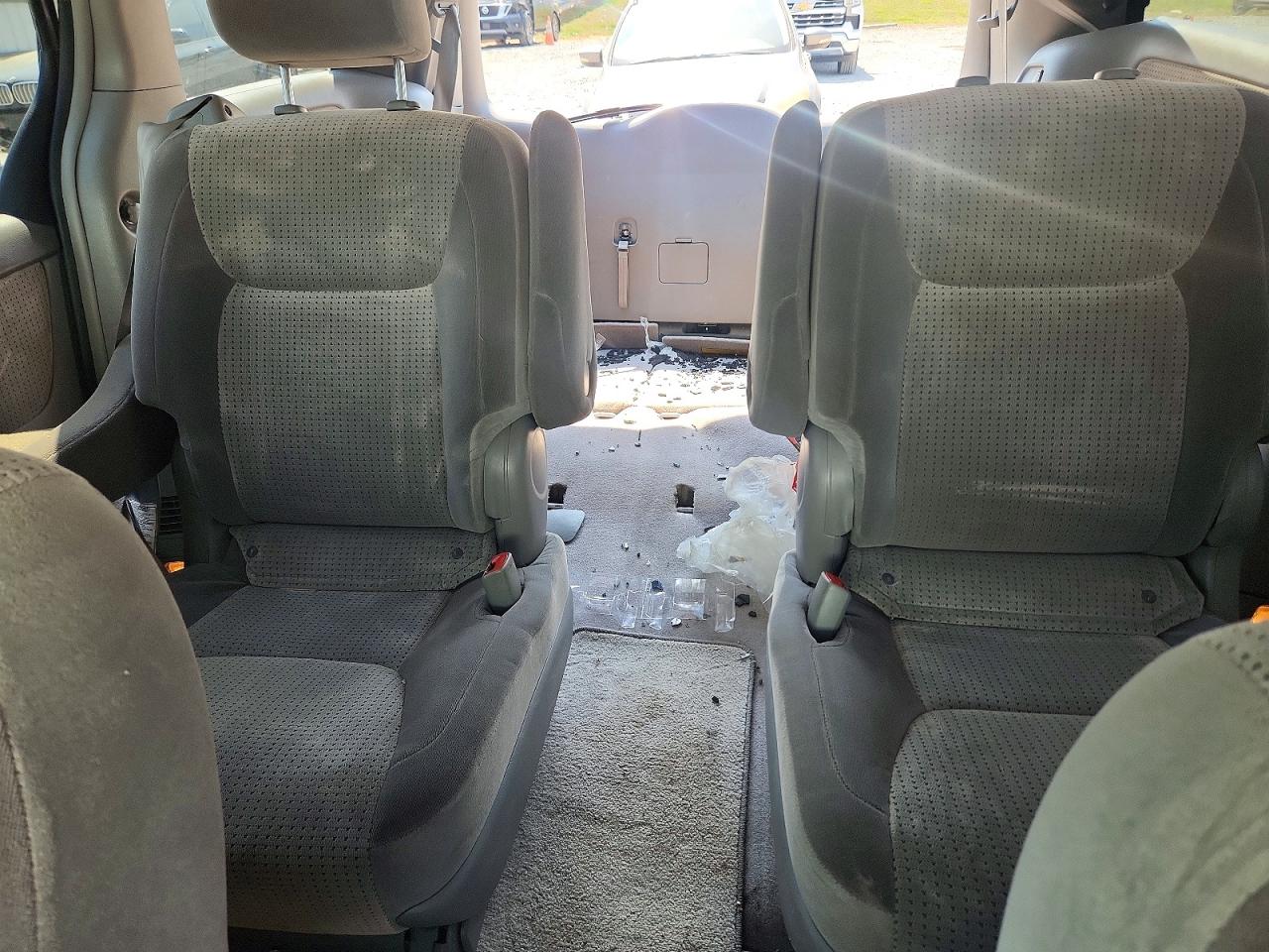 2009 Toyota Sienna Le 7-passenger Белый vin: 5TDZK23C39S272670
