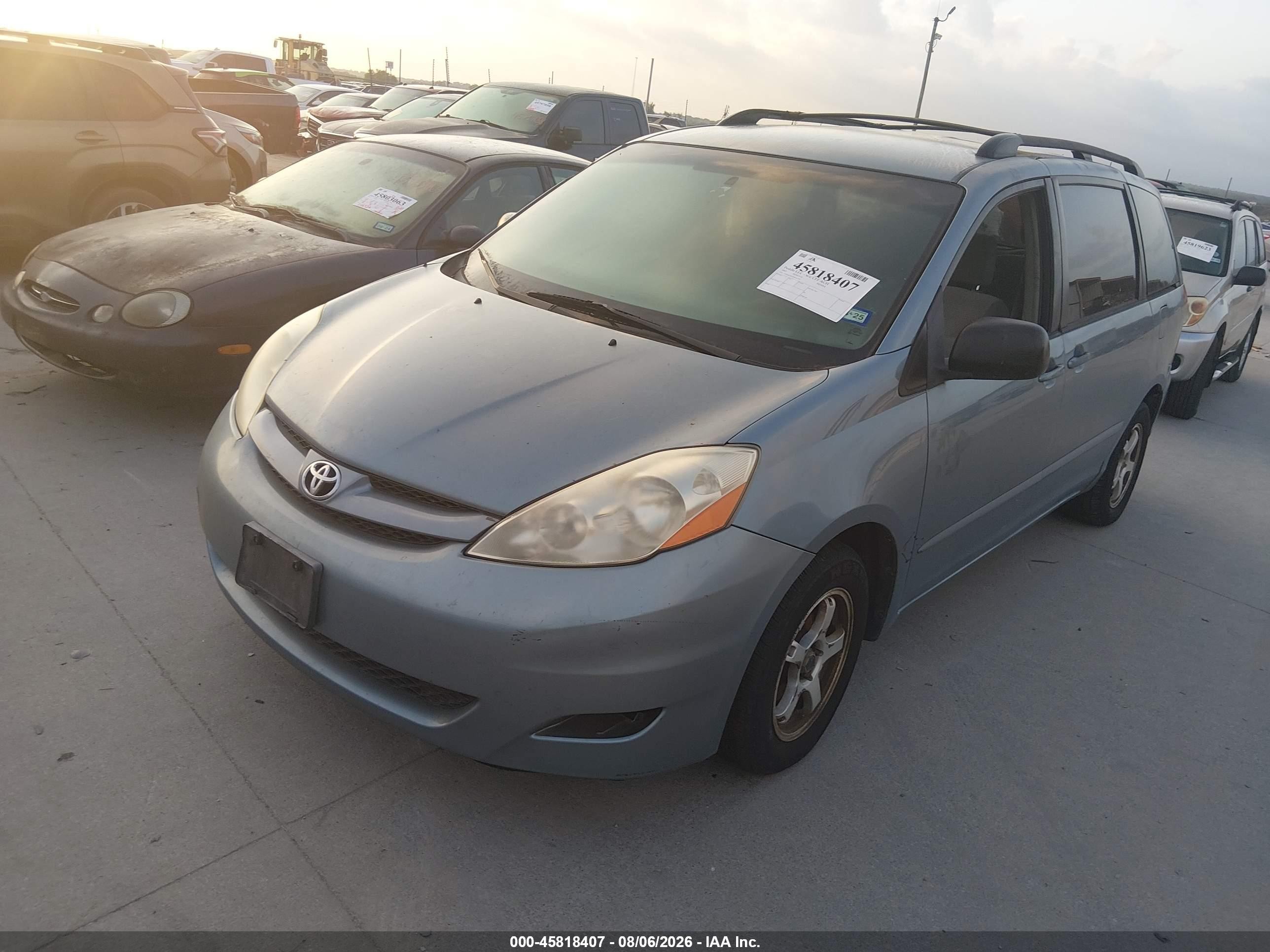 2007 Toyota Sienna Le Blue vin: 5TDZK23C47S026739
