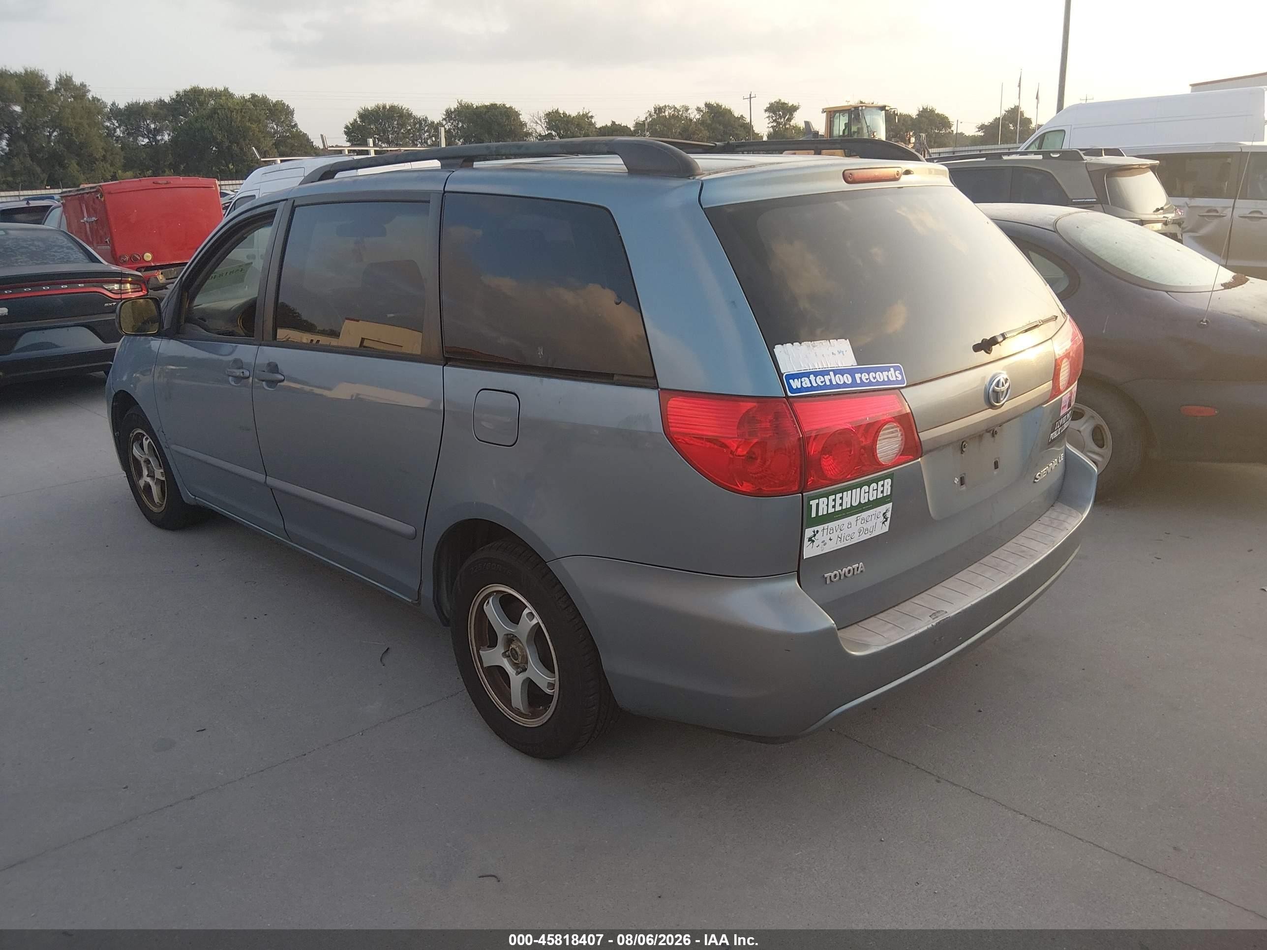 2007 Toyota Sienna Le Blue vin: 5TDZK23C47S026739