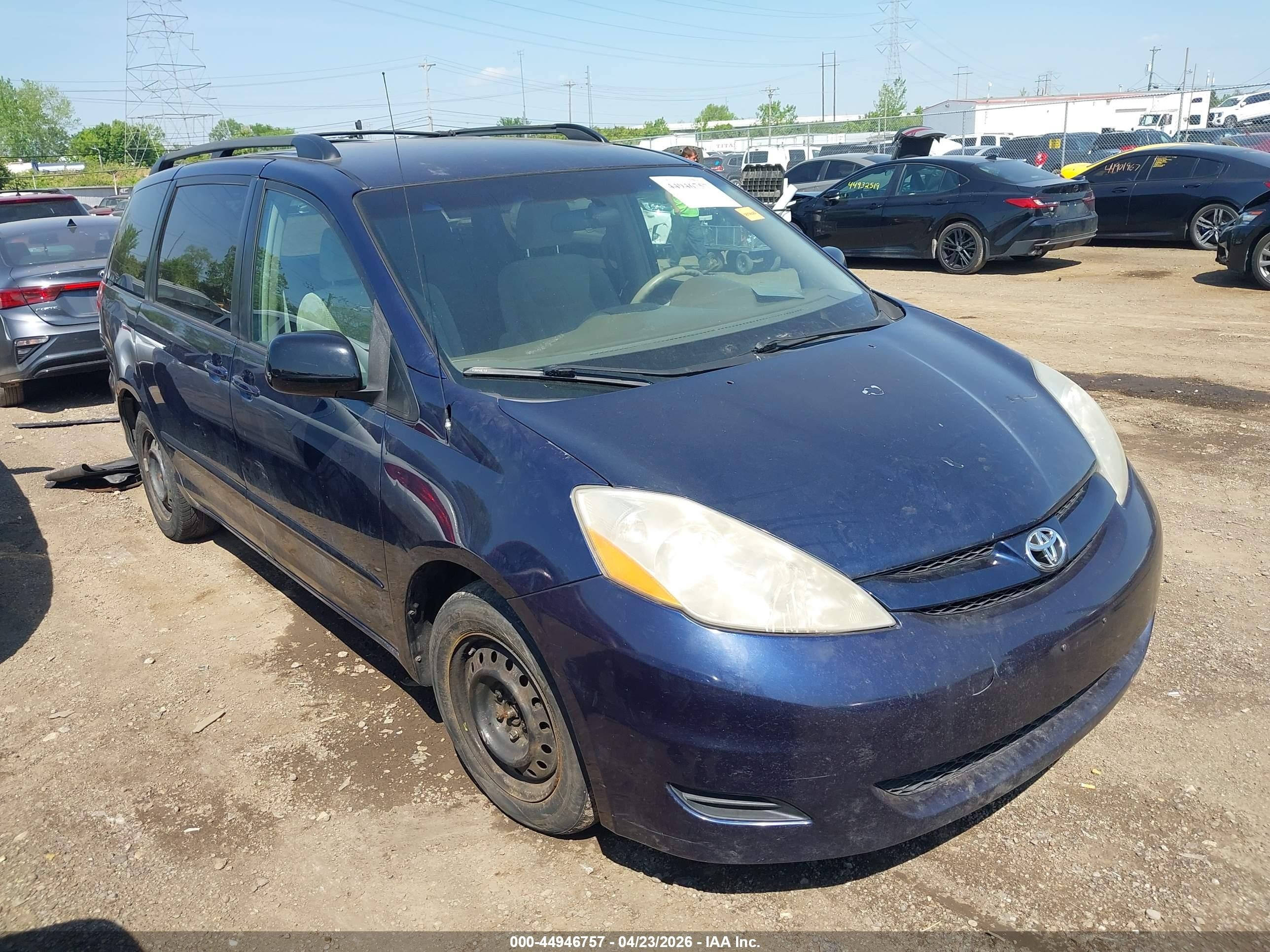 2007 Toyota Sienna Le Dark Blue vin: 5TDZK23C47S029883