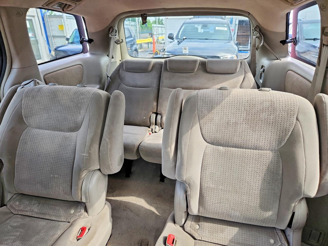 2007 Toyota Sienna Le 7-passenger Maroon vin: 5TDZK23C47S052578