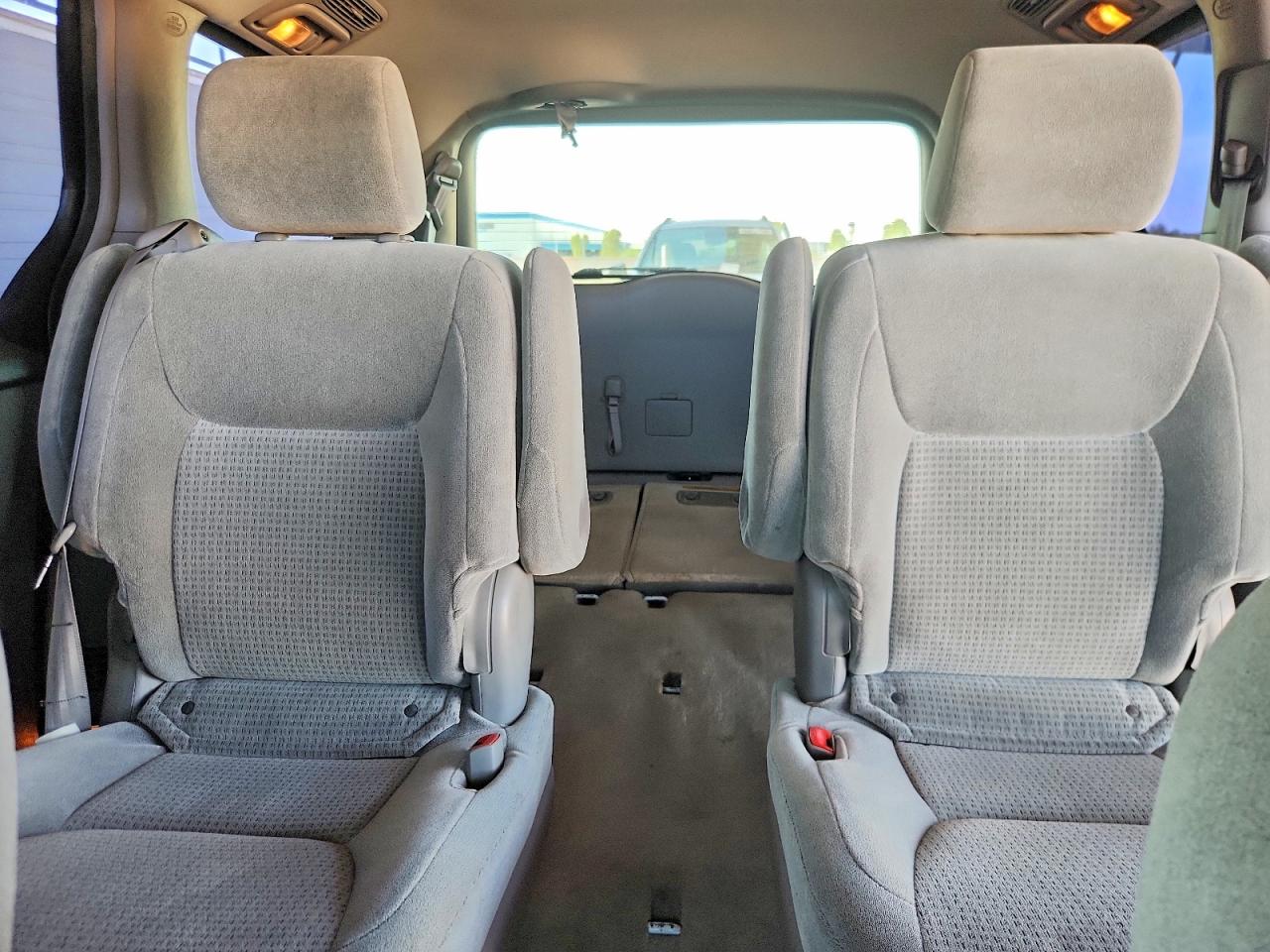 2007 Toyota Sienna Ce 7-passenger White vin: 5TDZK23C47S081353