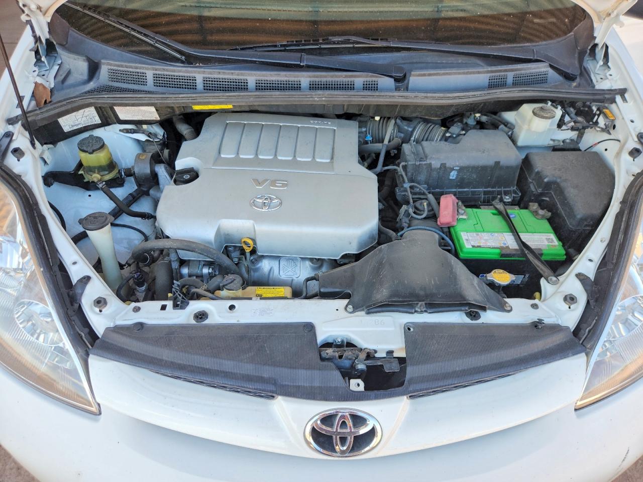 2007 Toyota Sienna Ce 7-passenger White vin: 5TDZK23C47S081353