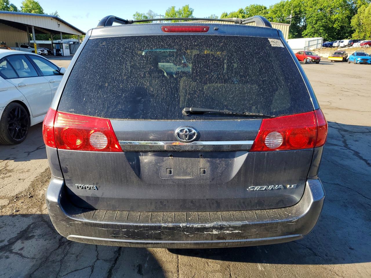 2008 Toyota Sienna Le 7-passenger Серый vin: 5TDZK23C48S115485