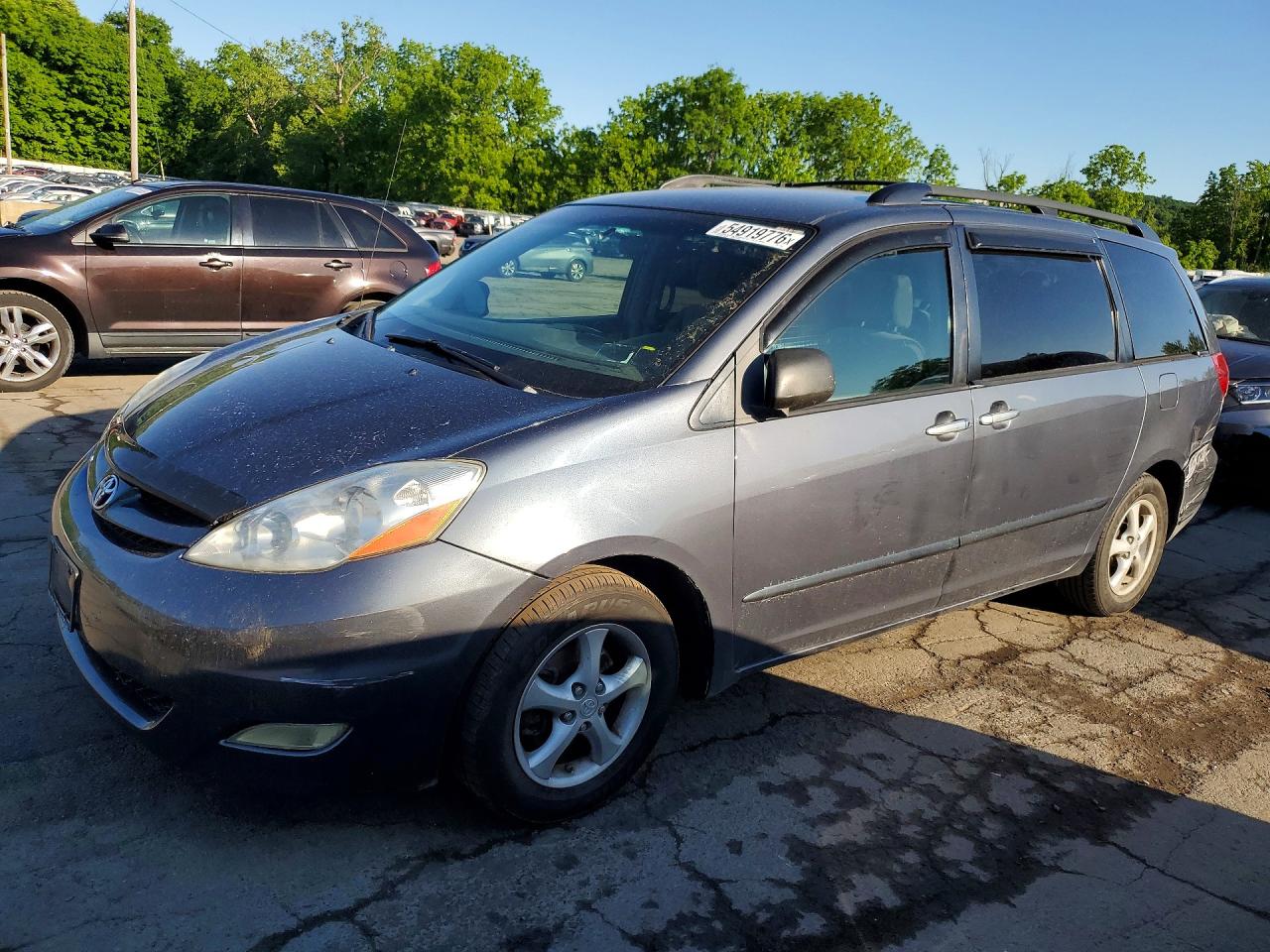 2008 Toyota Sienna Le 7-passenger Серый vin: 5TDZK23C48S115485