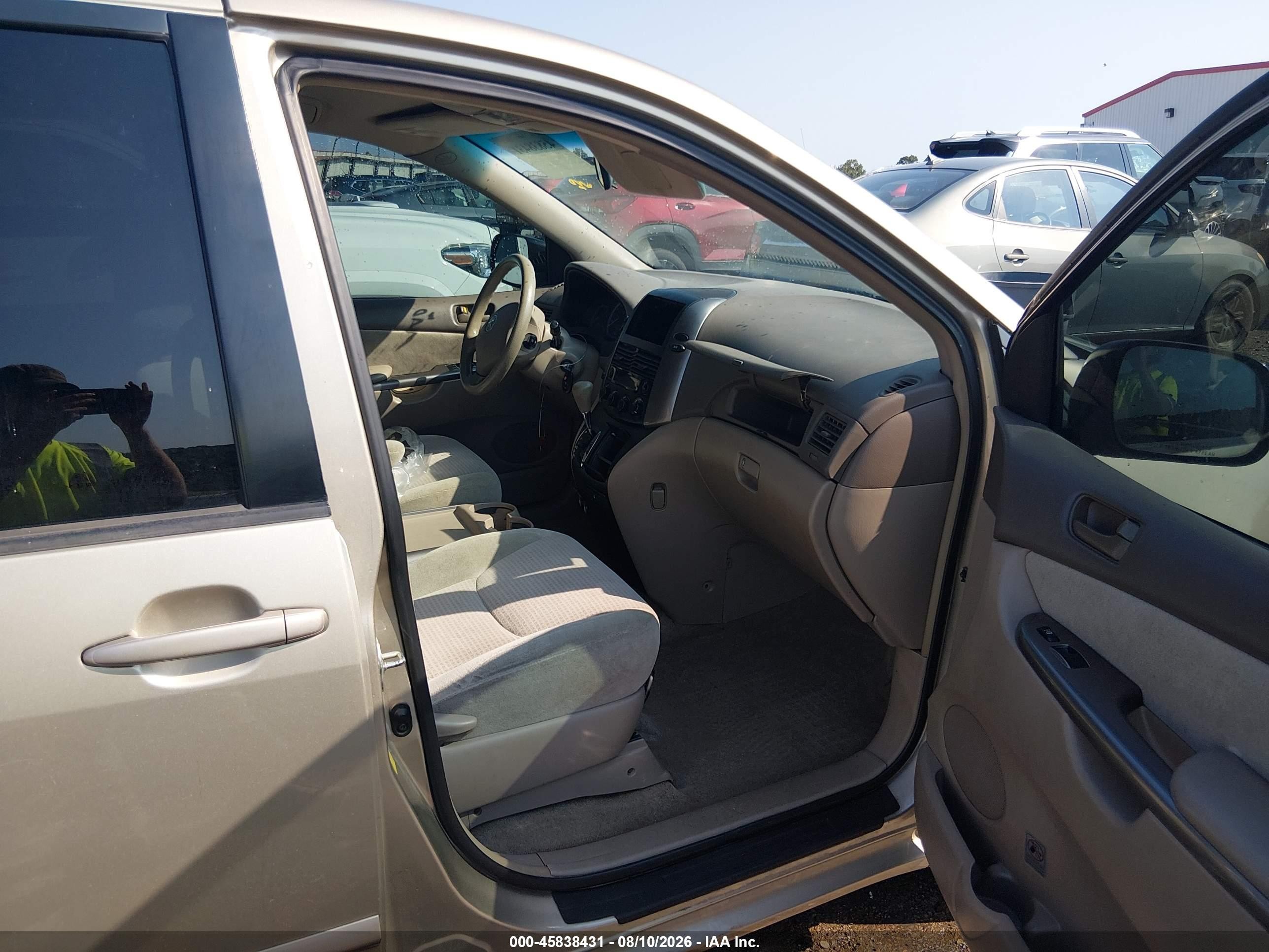 2008 Toyota Sienna Ce Tan vin: 5TDZK23C48S124414