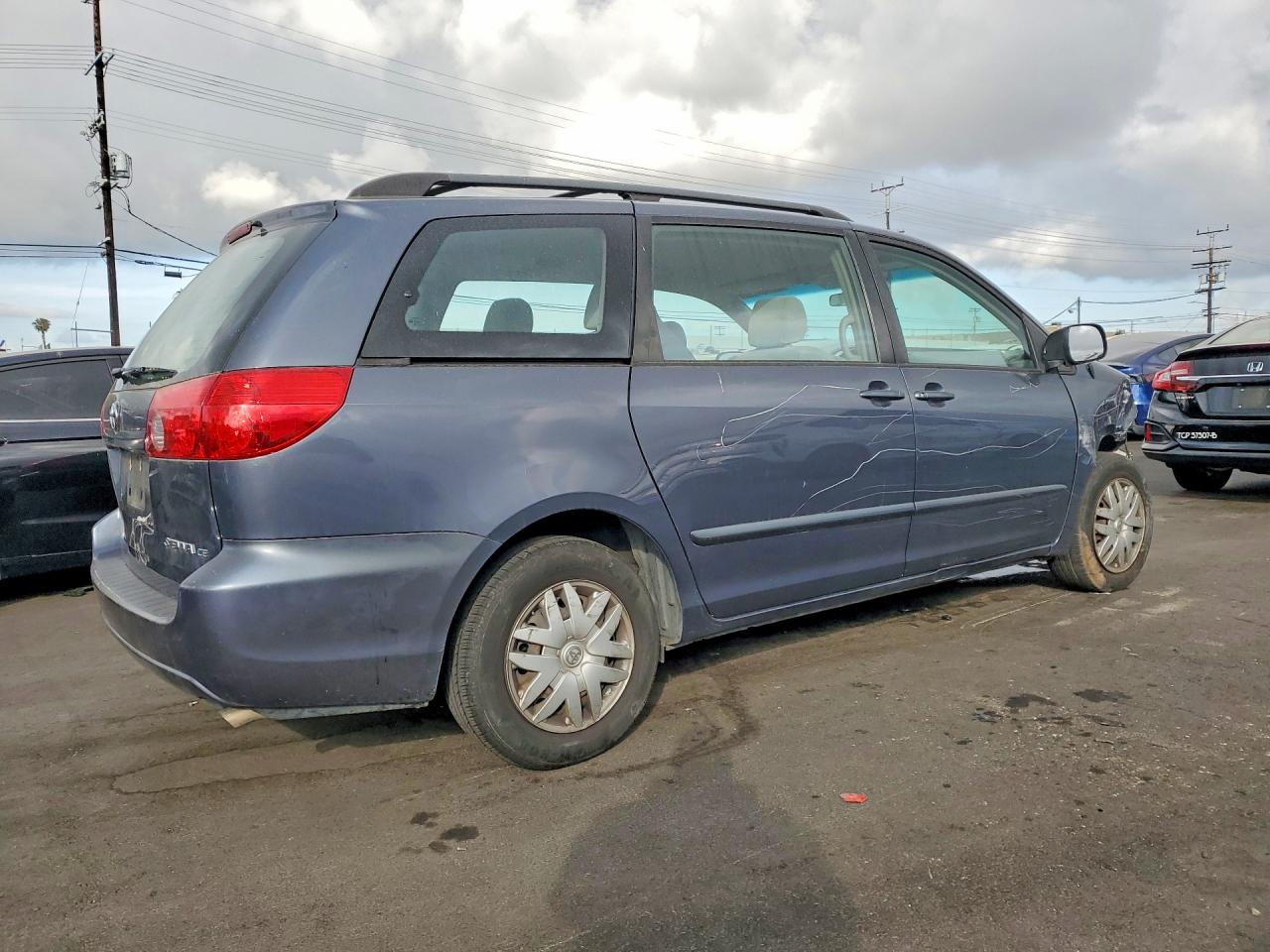 2008 Toyota Sienna Ce 7-passenger Charcoal vin: 5TDZK23C48S128608