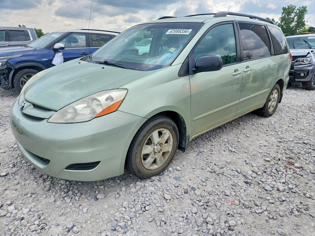 2008 Toyota Sienna Le 7-passenger Green vin: 5TDZK23C48S133050