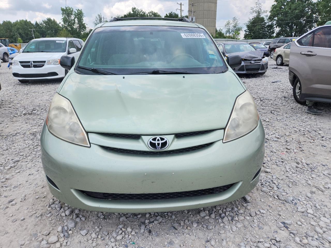 2008 Toyota Sienna Le 7-passenger Green vin: 5TDZK23C48S133050