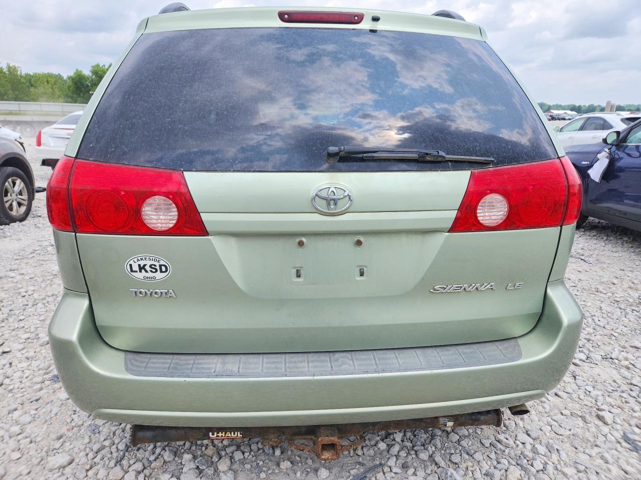 2008 Toyota Sienna Le 7-passenger Green vin: 5TDZK23C48S133050