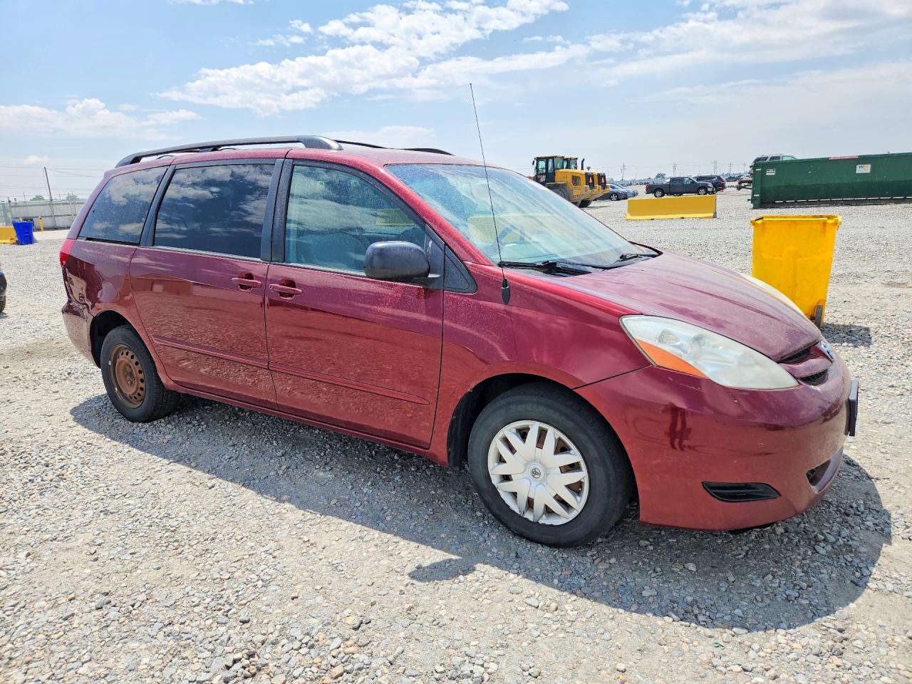 2008 Toyota Sienna Le 7-passenger Red vin: 5TDZK23C48S160359