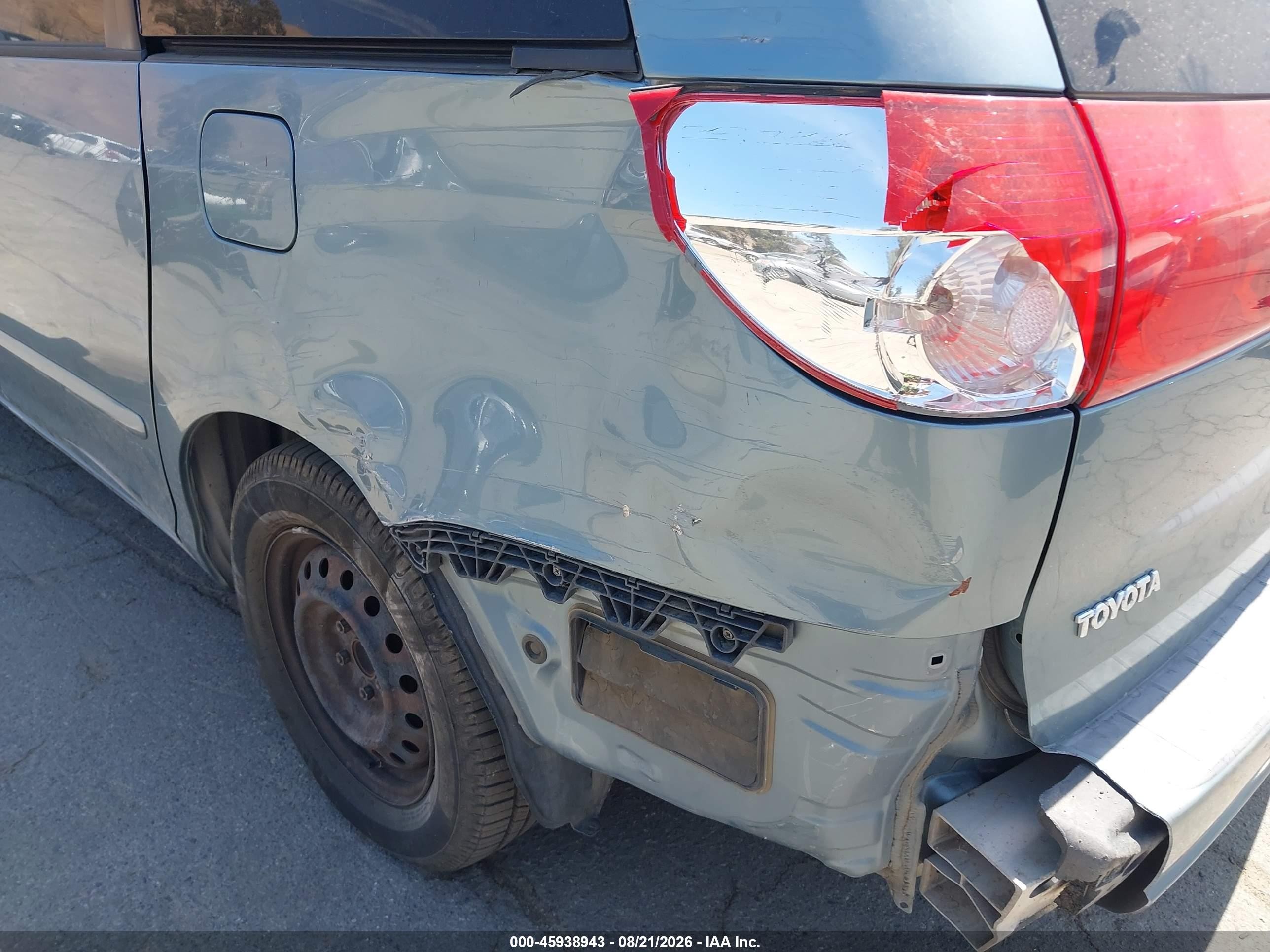 2008 Toyota Sienna Le Silver vin: 5TDZK23C48S165965