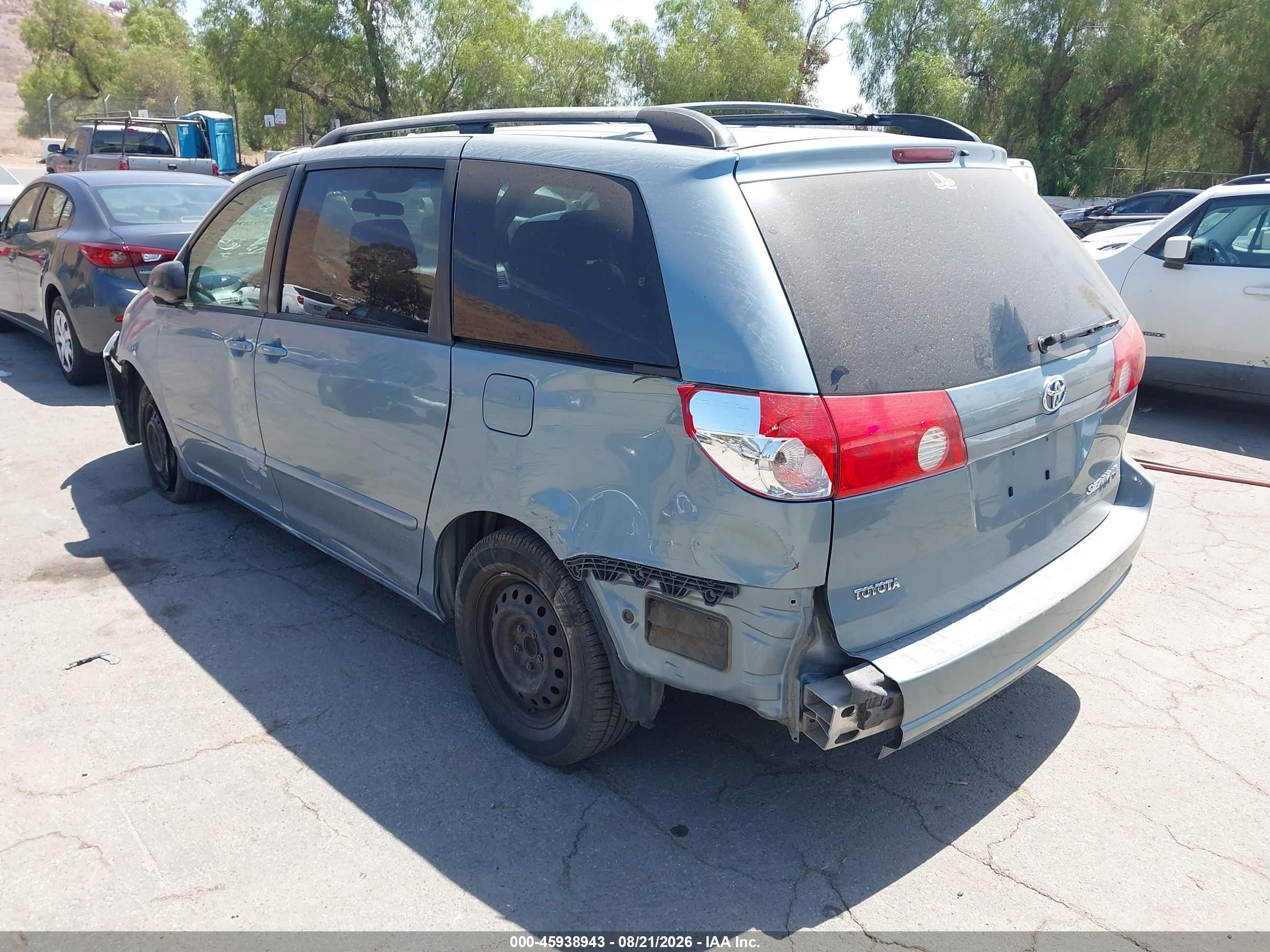 2008 Toyota Sienna Le Silver vin: 5TDZK23C48S165965
