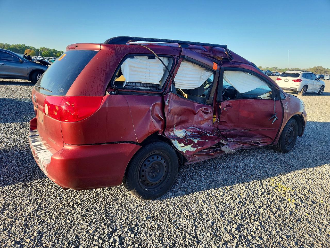 2008 Toyota Sienna Le 7-passenger Burgundy vin: 5TDZK23C48S191658