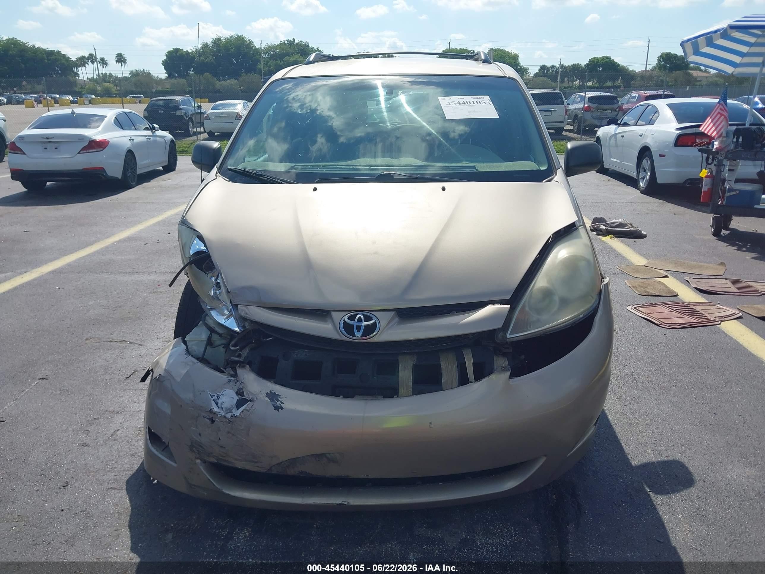 2008 Toyota Sienna Le Gold vin: 5TDZK23C48S192969