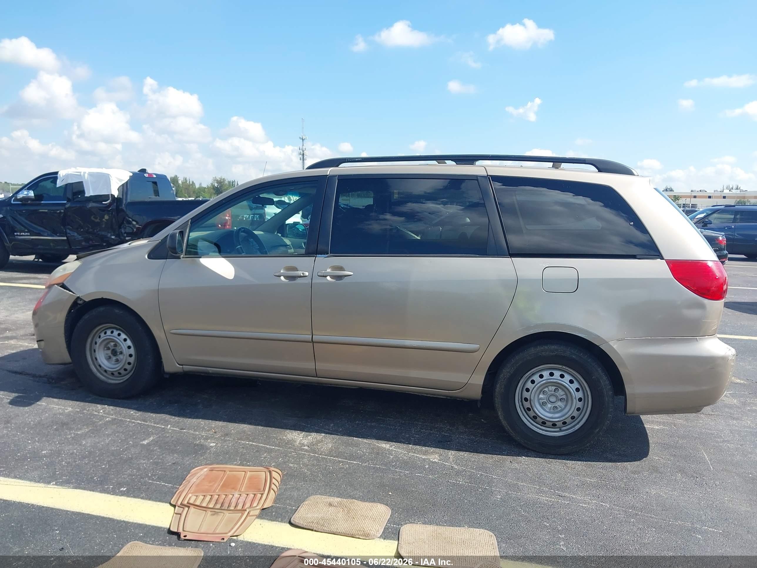 2008 Toyota Sienna Le Gold vin: 5TDZK23C48S192969