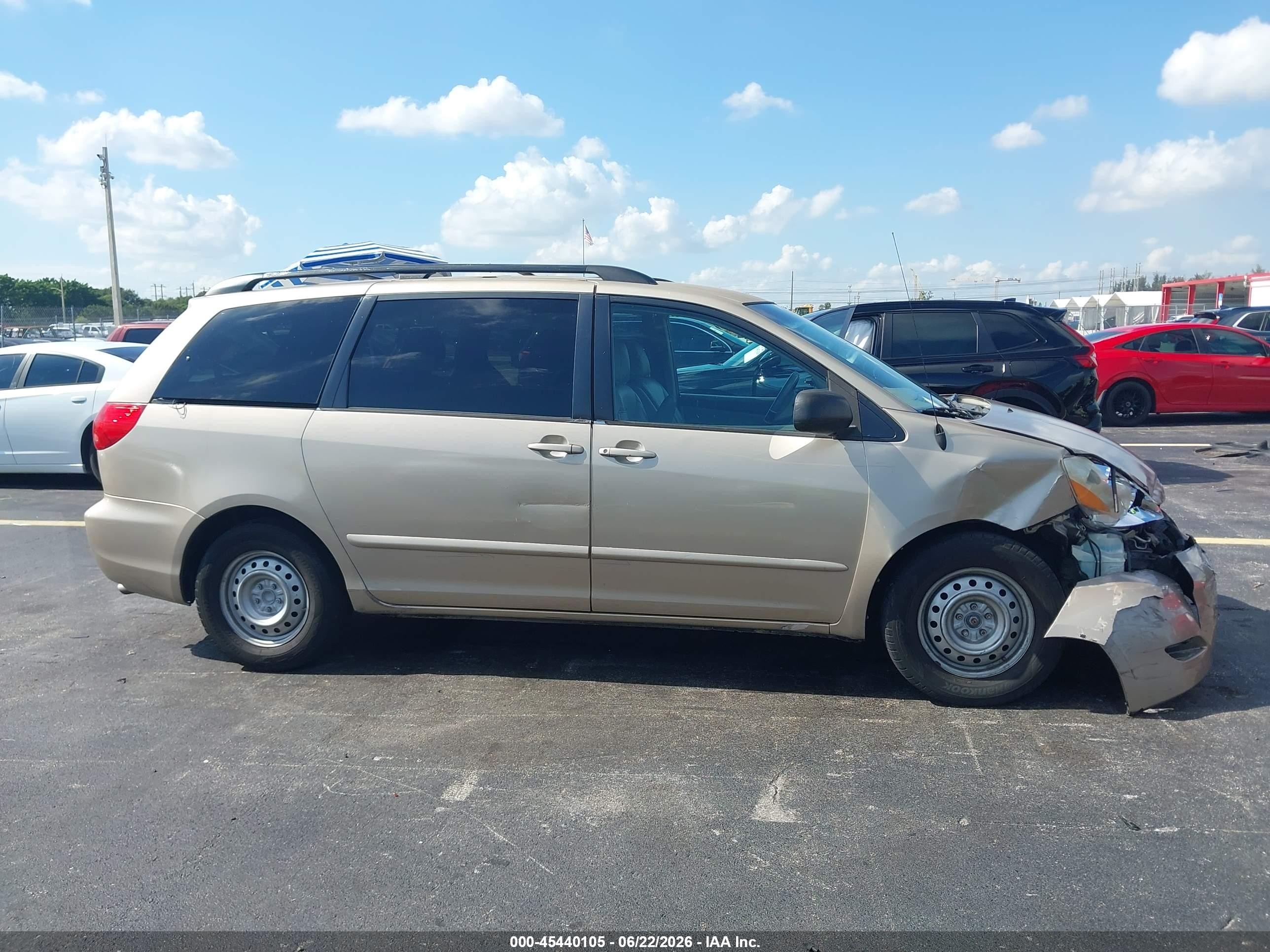 2008 Toyota Sienna Le Gold vin: 5TDZK23C48S192969