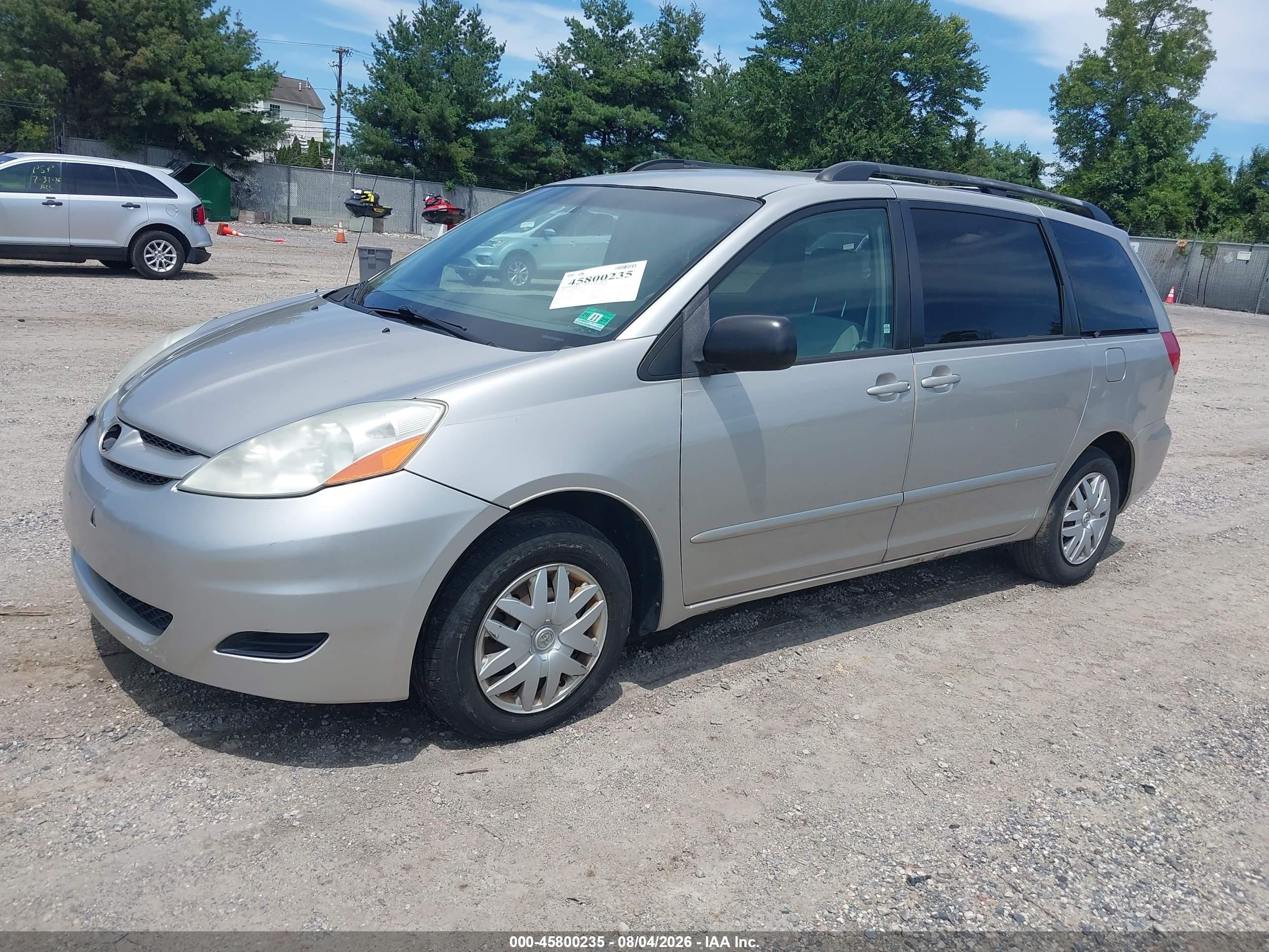 2008 Toyota Sienna Le Silver vin: 5TDZK23C48S196875