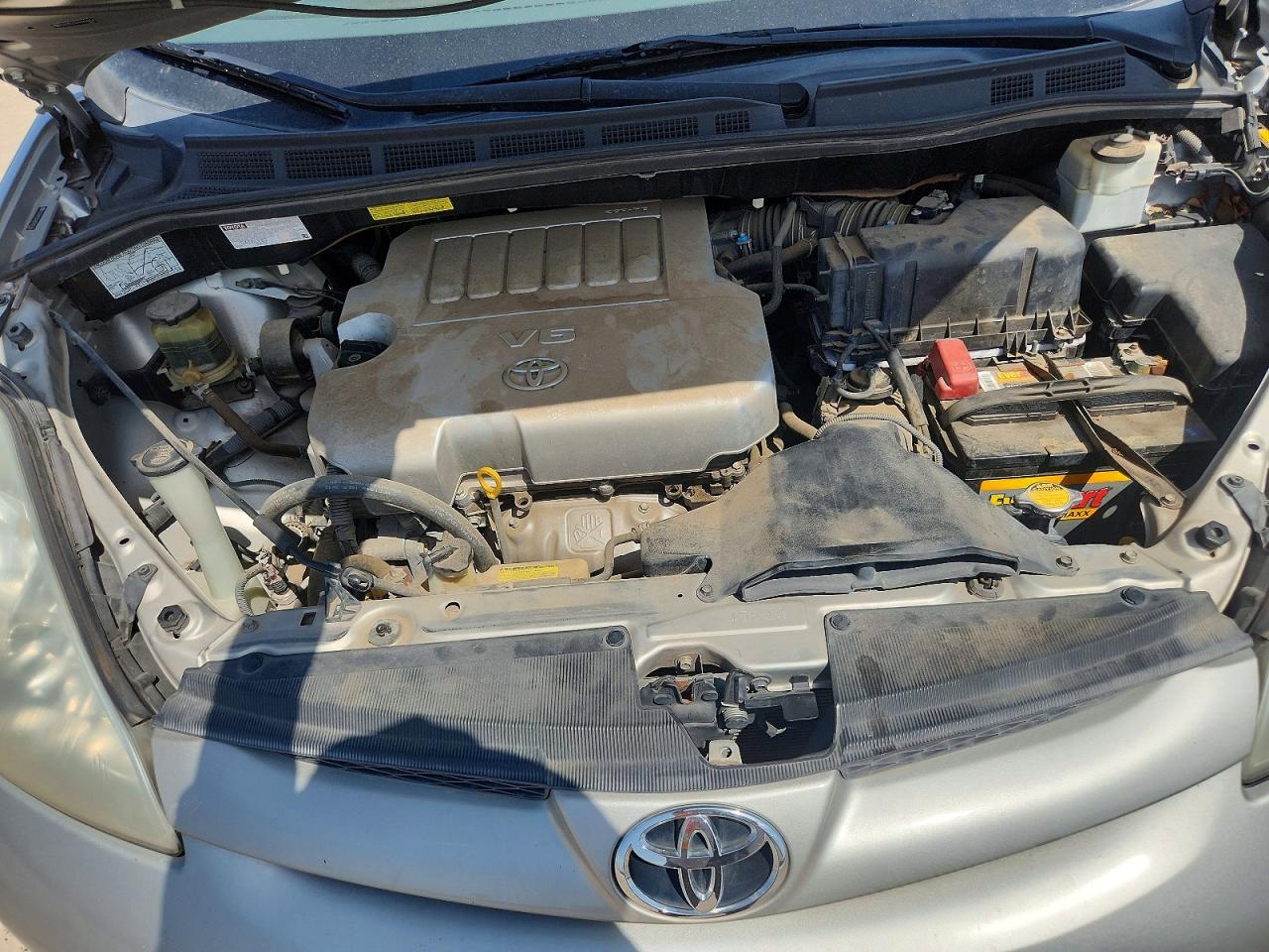 2008 Toyota Sienna Le 7-passenger Silver vin: 5TDZK23C48S207454