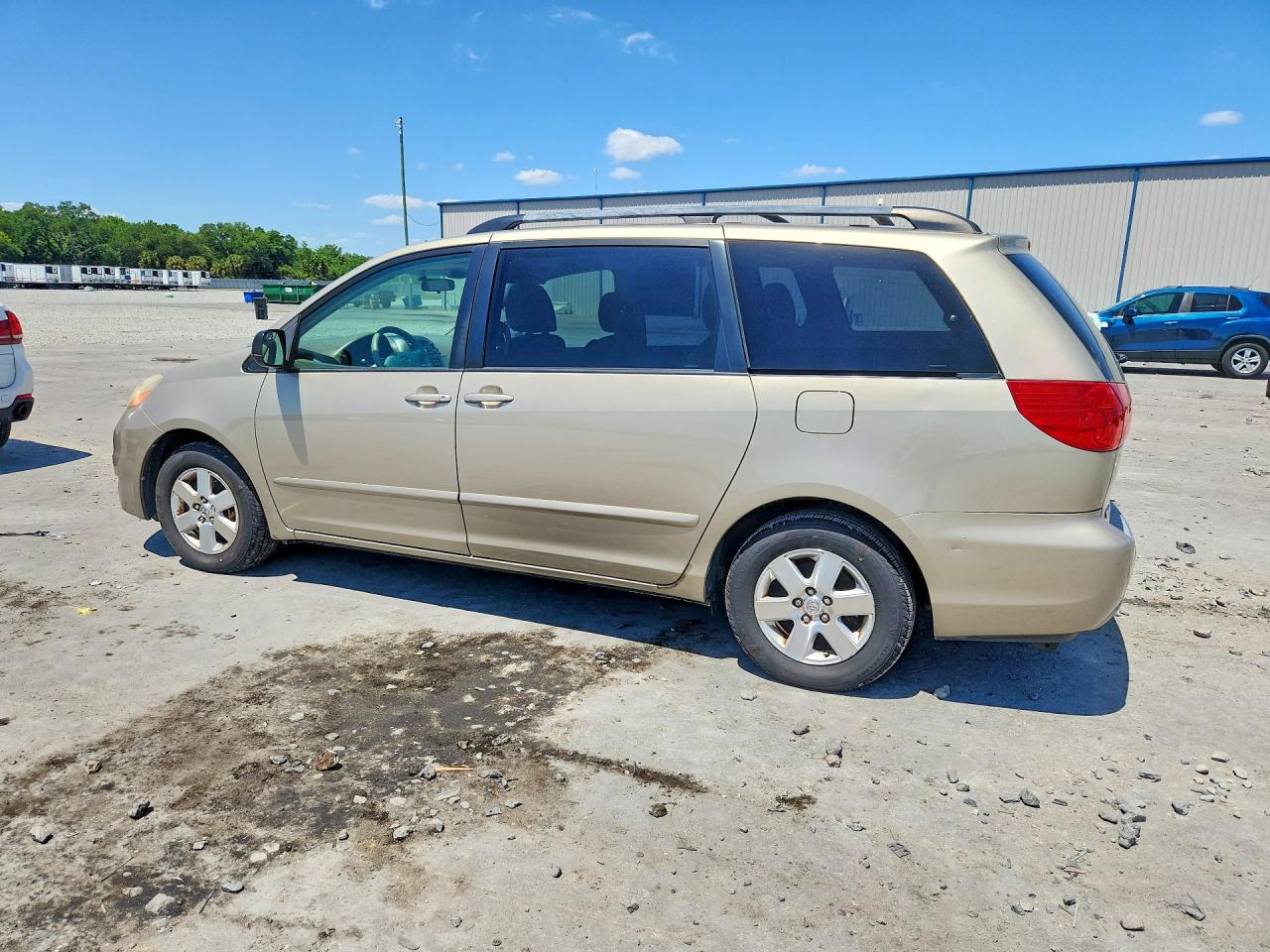 2009 Toyt Sienna Tan vin: 5TDZK23C49S242741