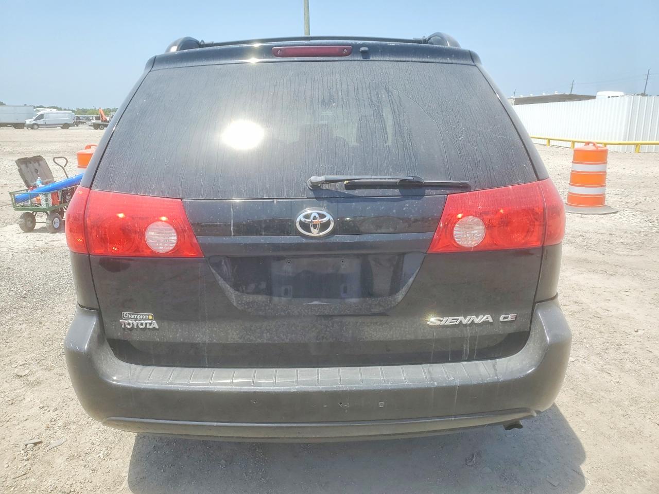 2009 Toyota Sienna Ce 8-passenger Black vin: 5TDZK23C49S255067