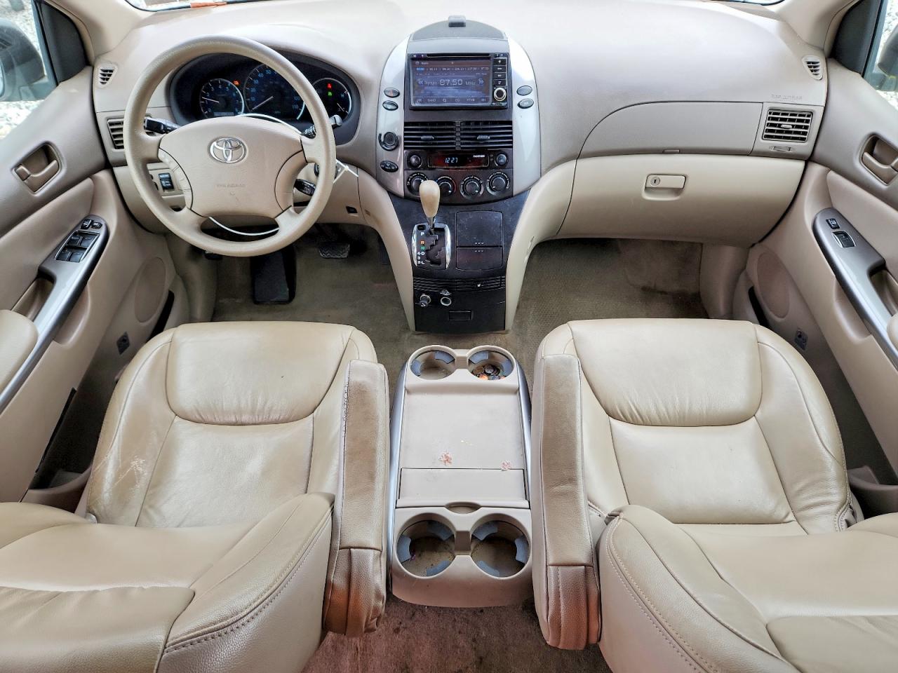 2009 Toyota Sienna Le 8-passenger White vin: 5TDZK23C49S265534